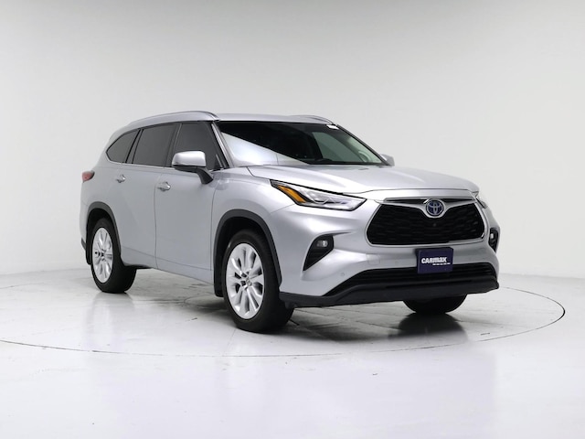 Silver 2022 Toyota Highlander Hybrid Limited FWD SUV / Crossover Front-Wheel Drive Automatic