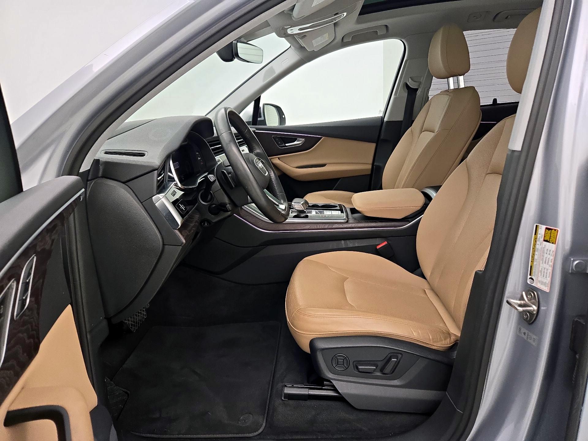 Thumbnail: 2020 Audi Q7 - 11