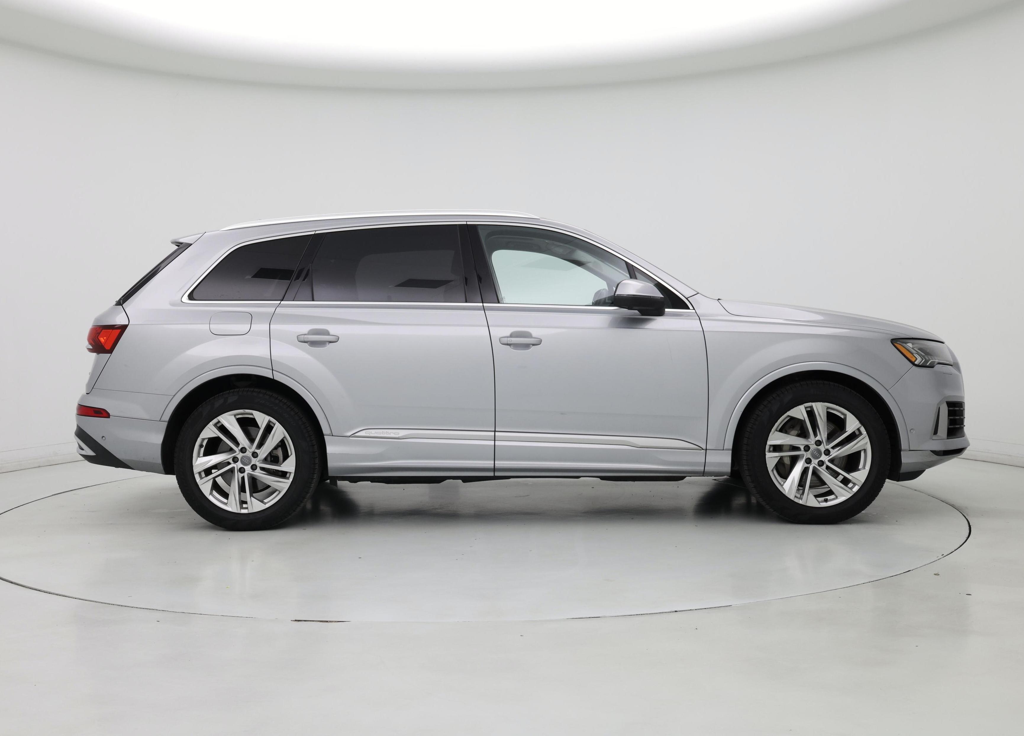 Thumbnail: 2020 Audi Q7 - 7