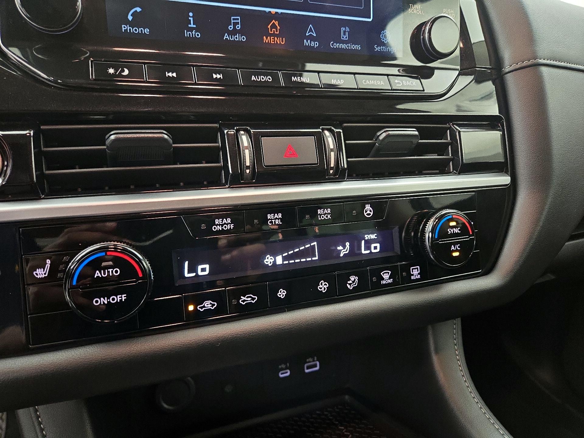 Thumbnail: 2024 Nissan Pathfinder - 17