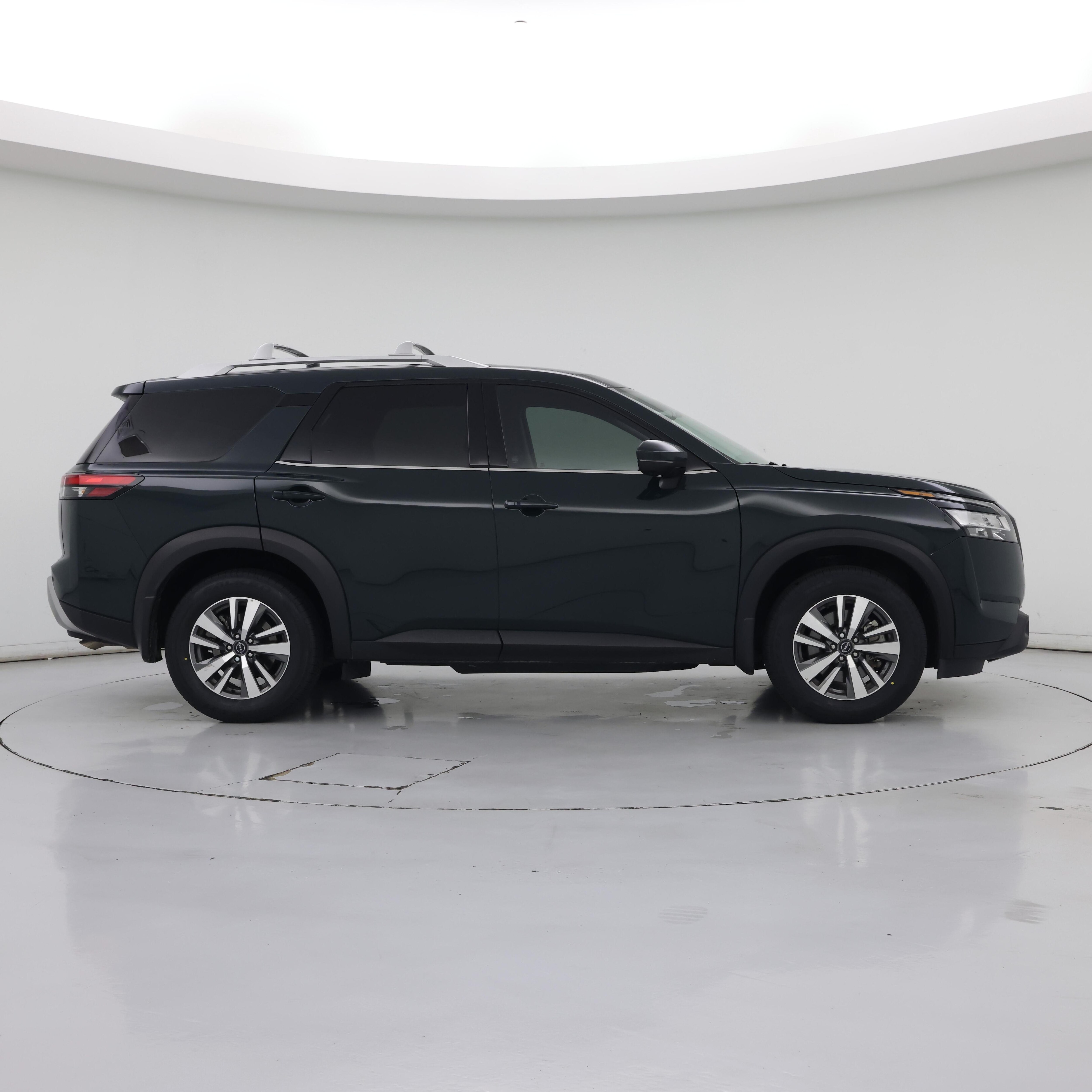 Thumbnail: 2024 Nissan Pathfinder - 7