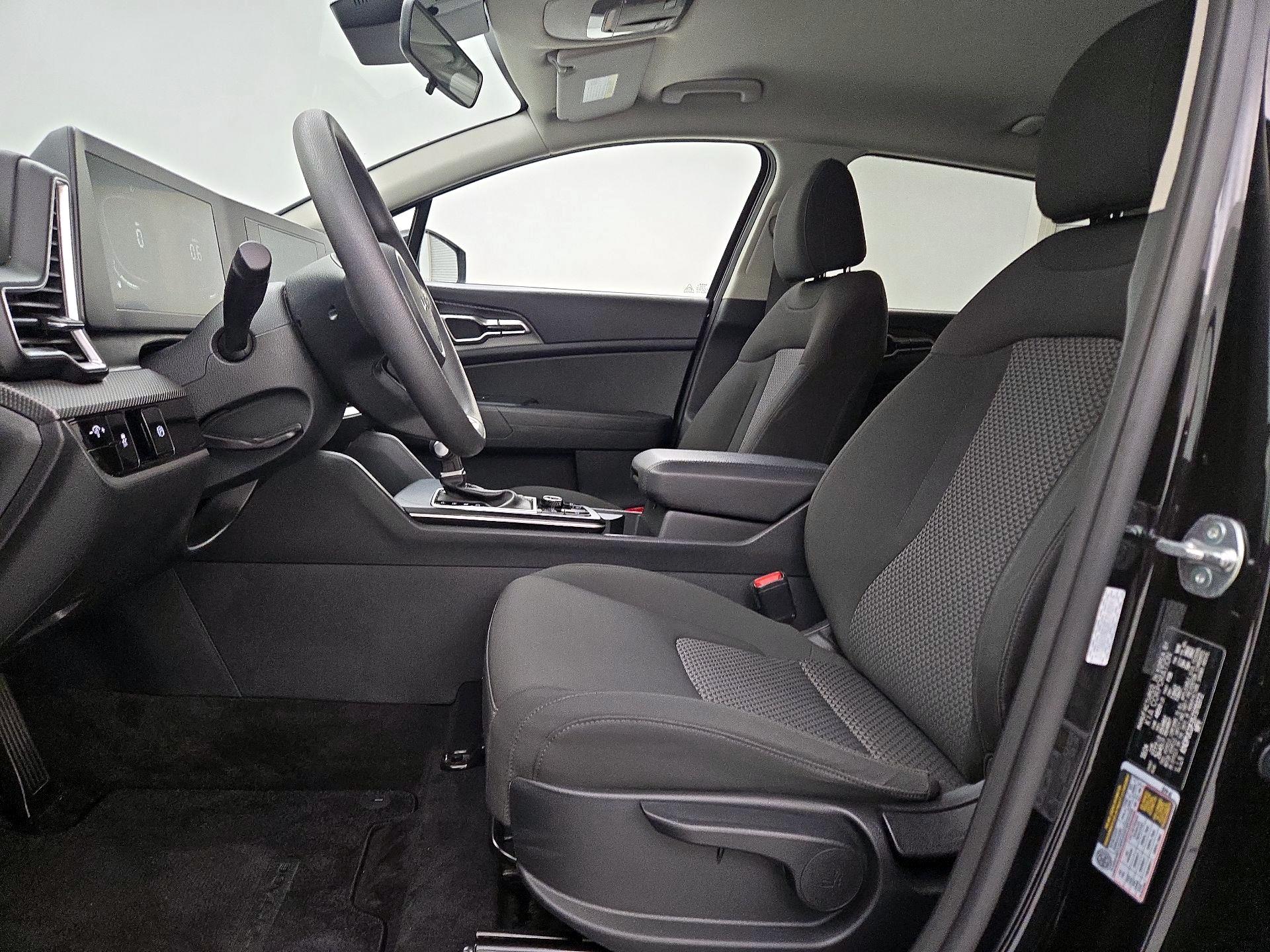 Thumbnail: 2025 Kia Sportage - 11