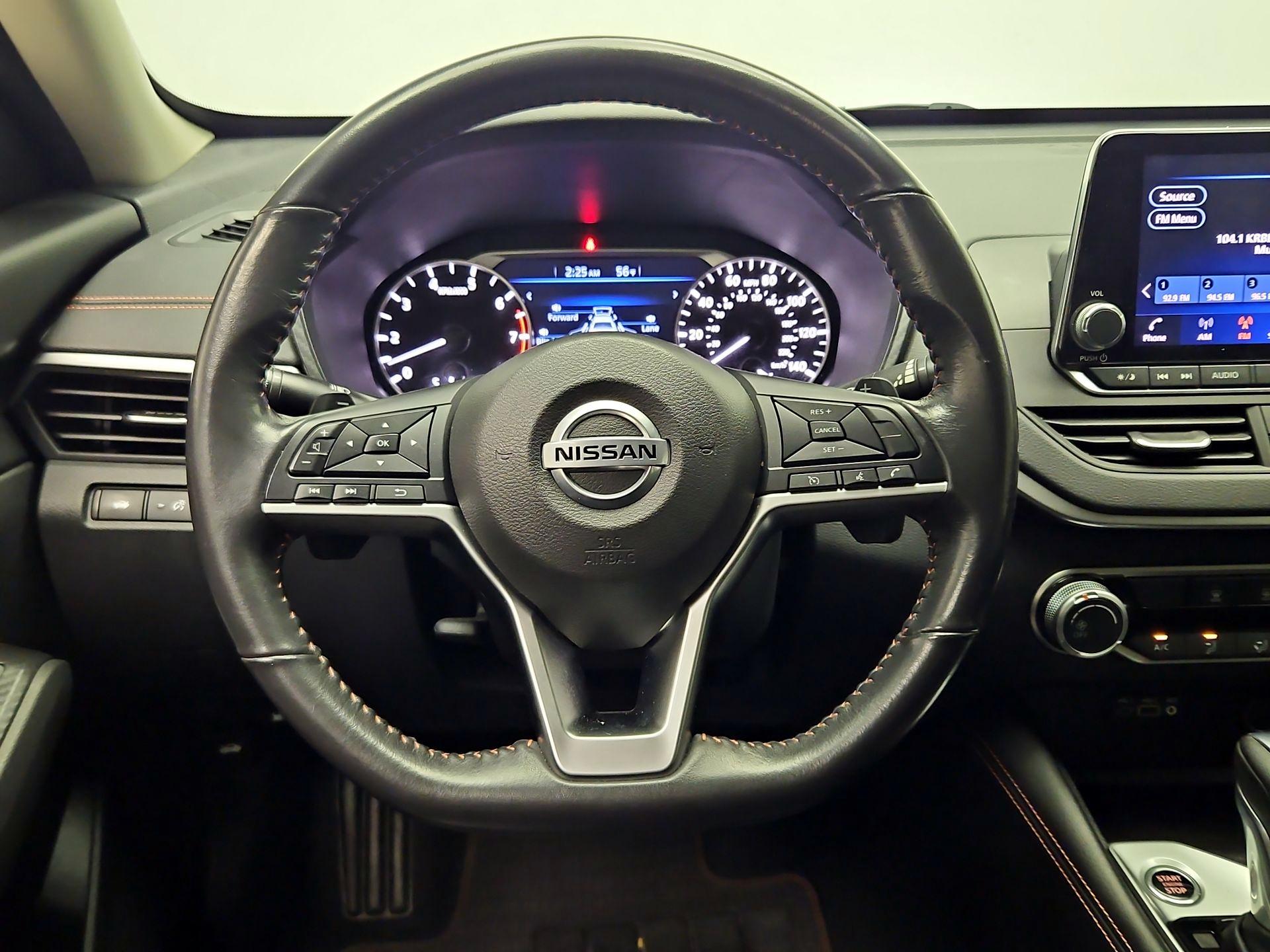 Thumbnail: 2022 Nissan Altima - 10