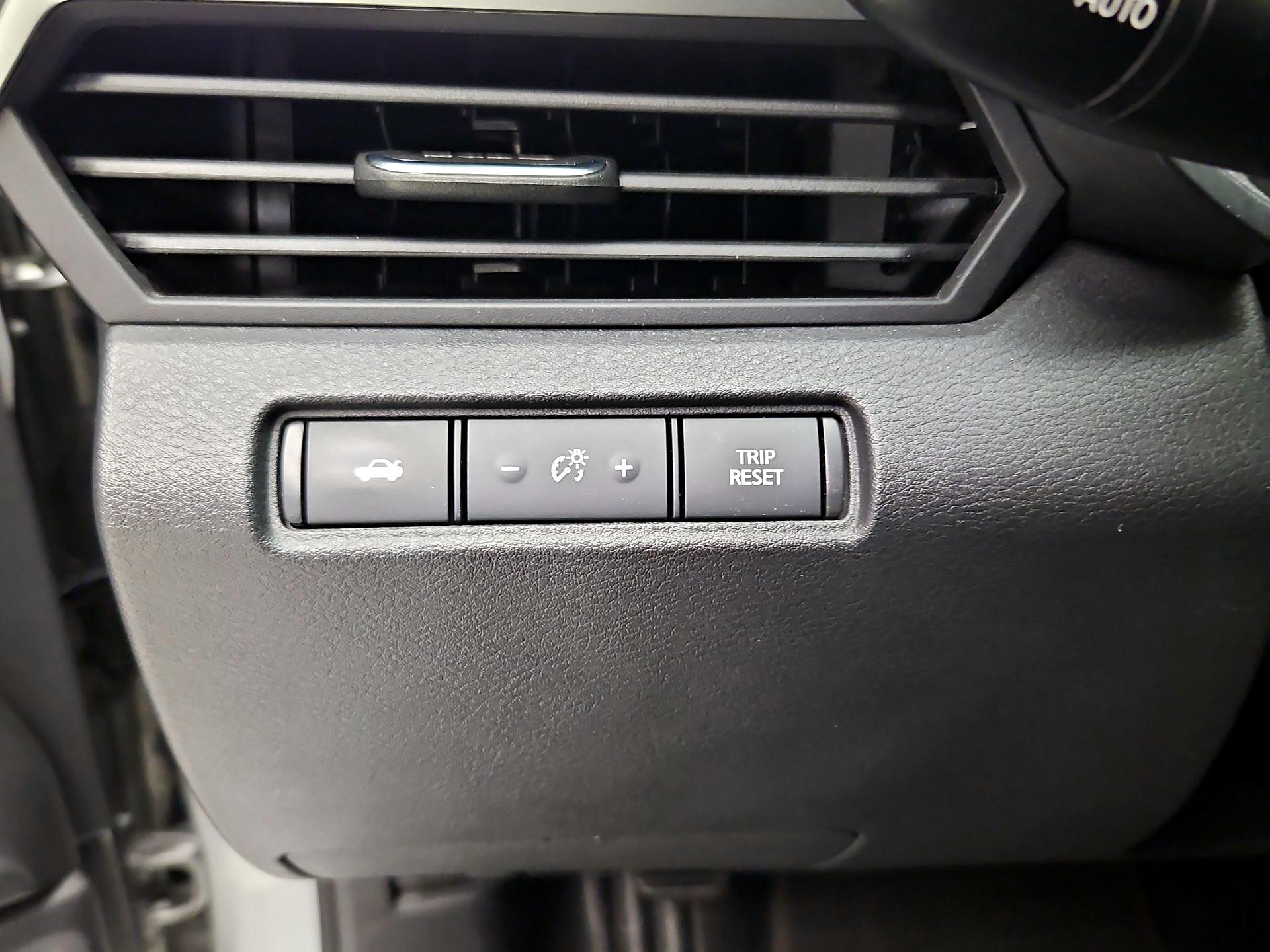 Thumbnail: 2022 Nissan Altima - 13