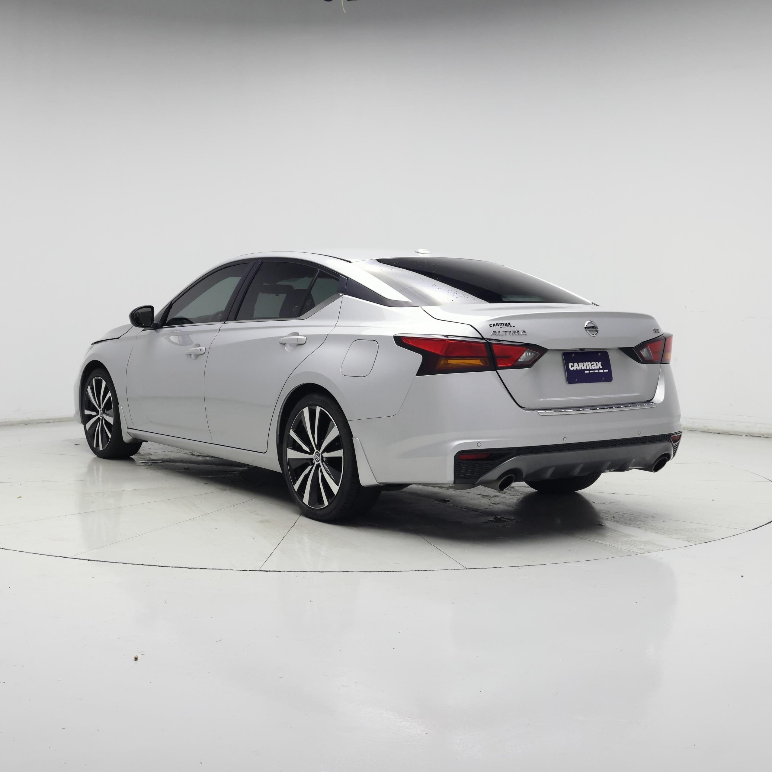 Thumbnail: 2022 Nissan Altima - 2