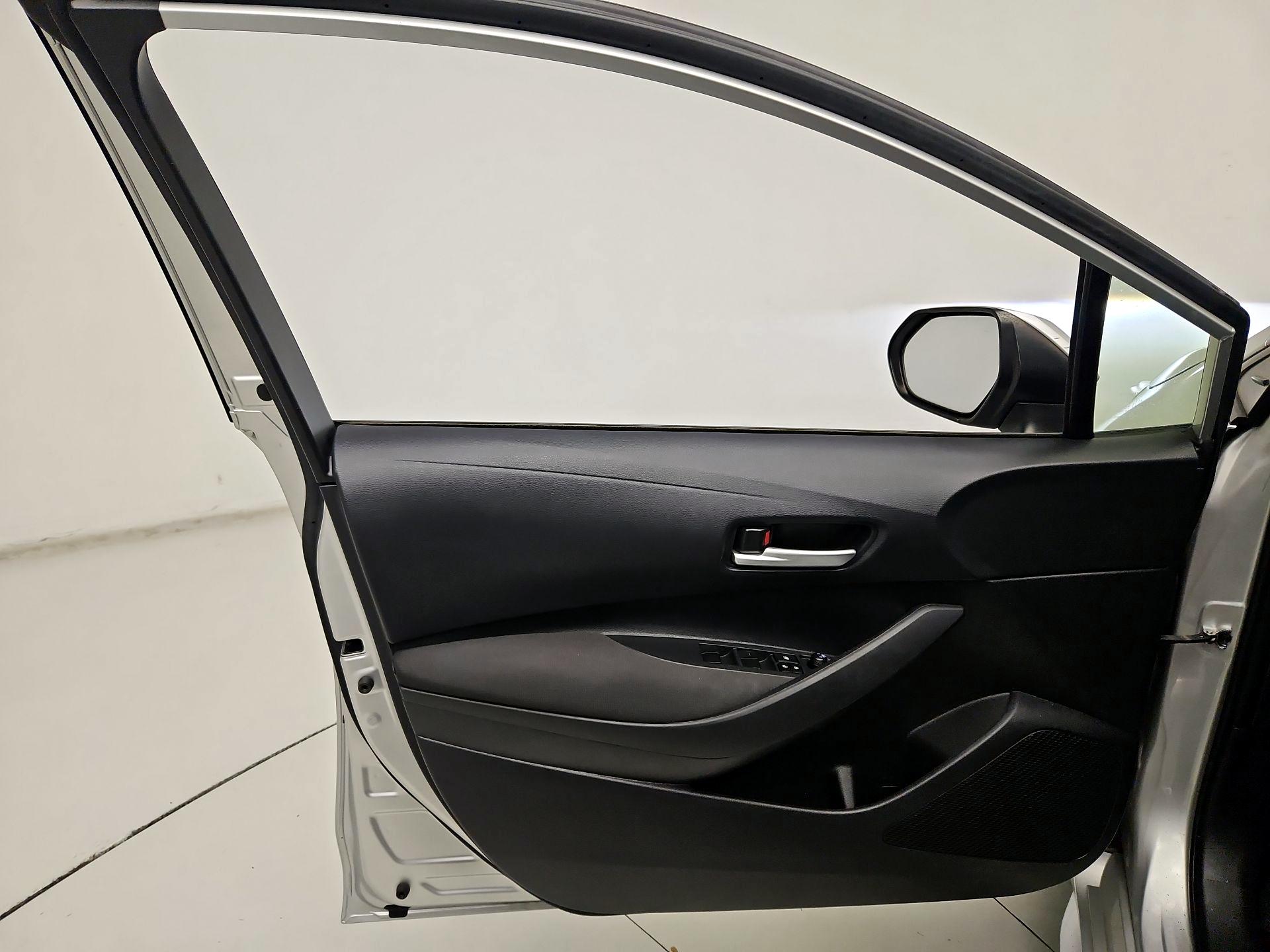 Thumbnail: 2021 Toyota Corolla - 12