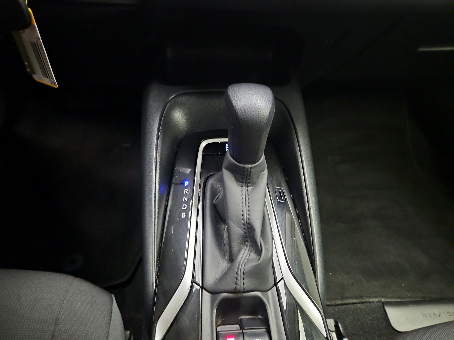 Thumbnail: 2021 Toyota Corolla - 16