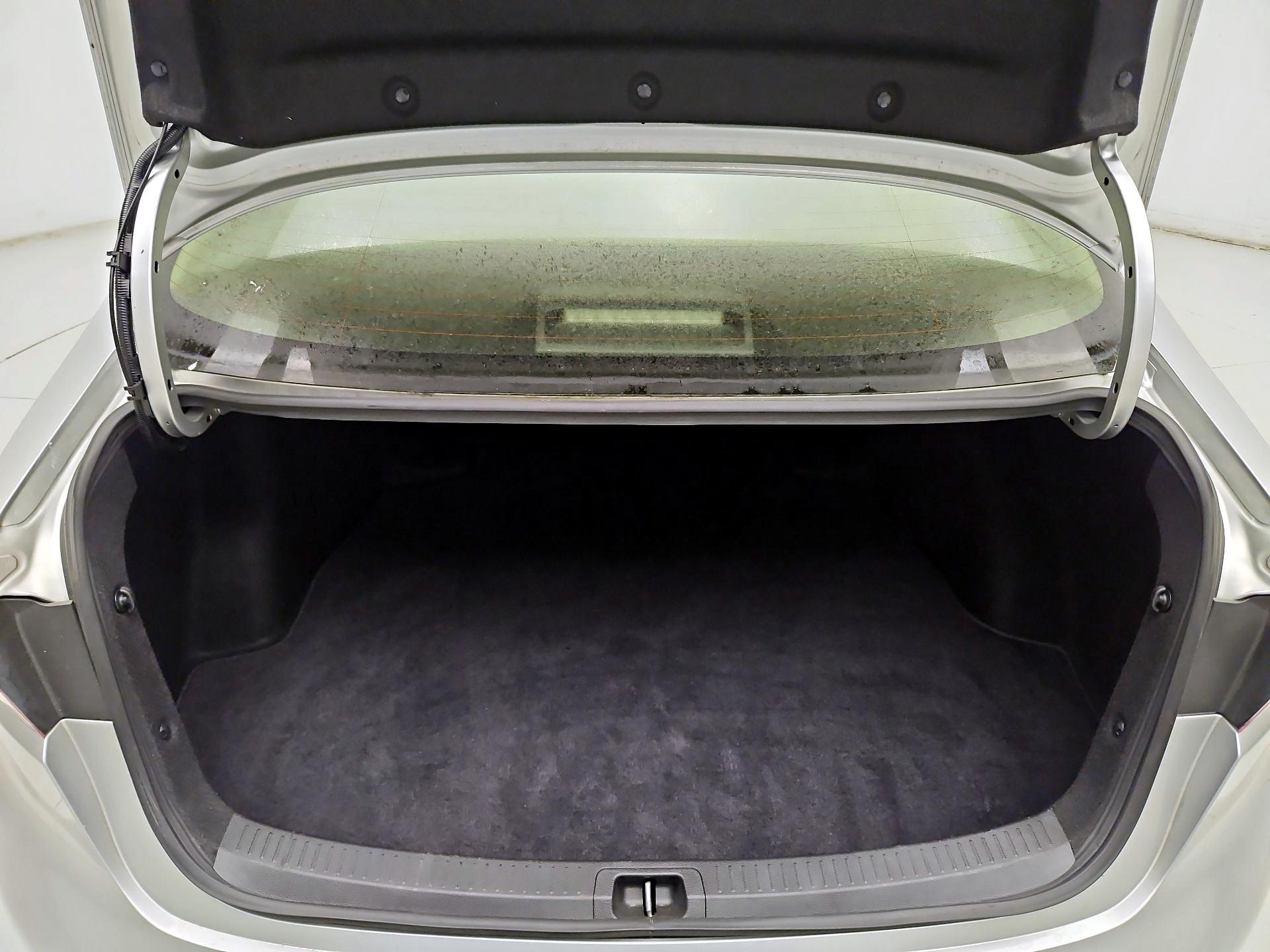 Thumbnail: 2021 Toyota Corolla - 18