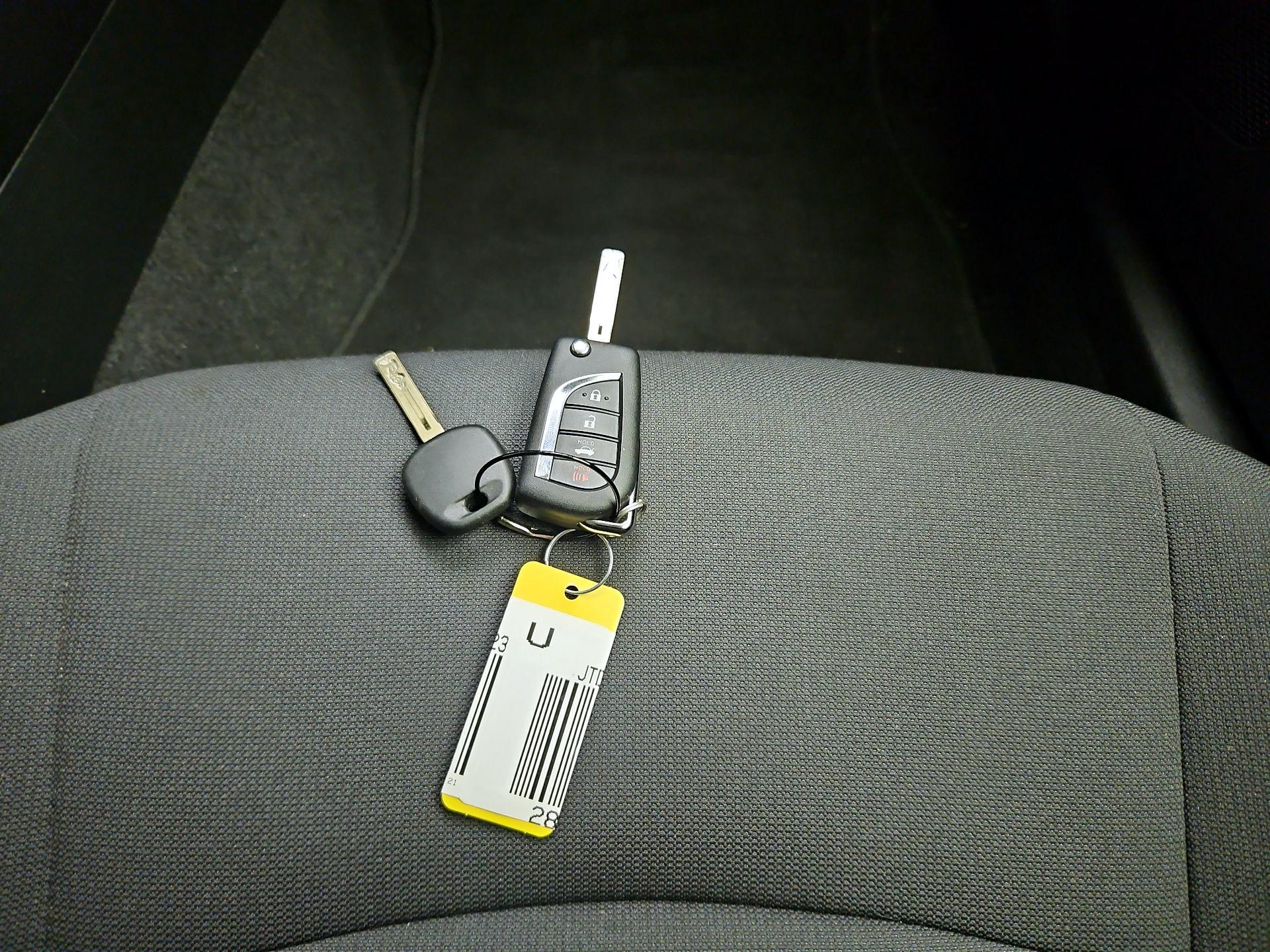 Thumbnail: 2021 Toyota Corolla - 20