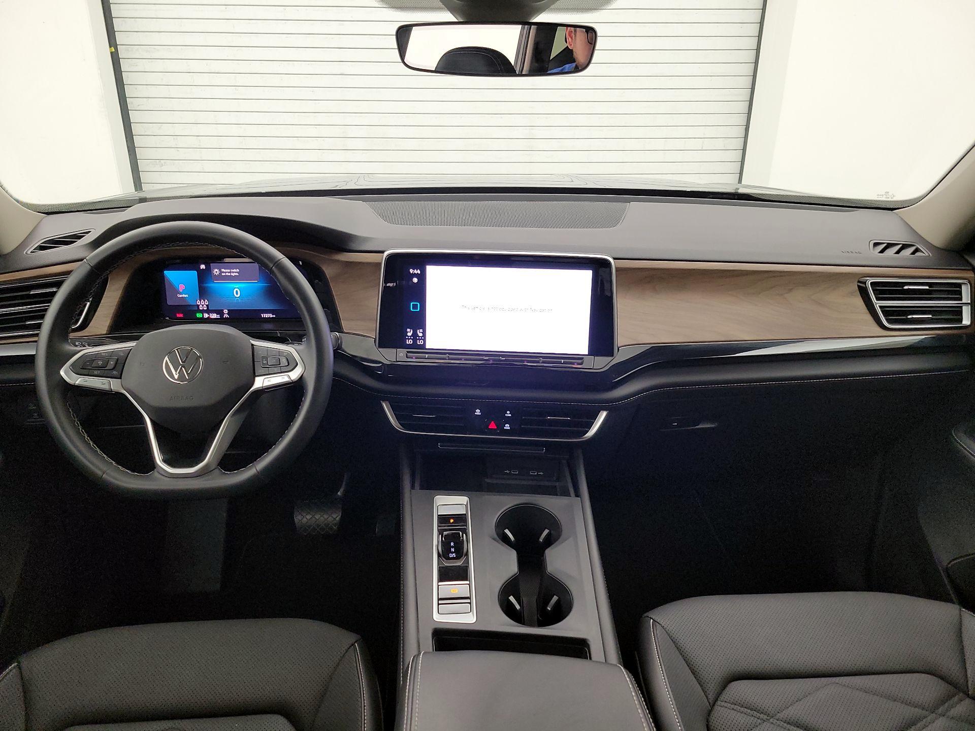 Thumbnail: 2024 Volkswagen Atlas - 9