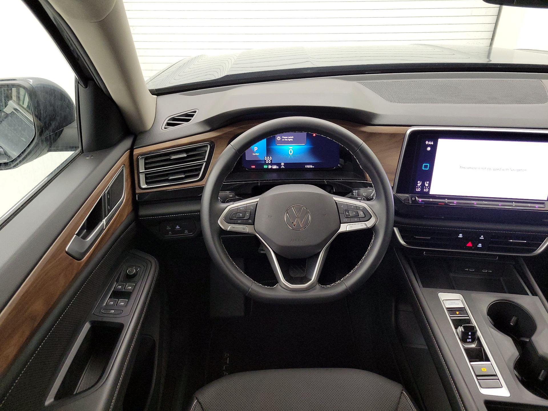 Thumbnail: 2024 Volkswagen Atlas - 10