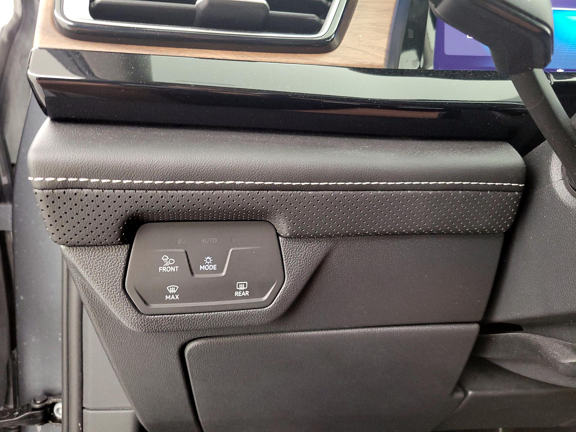 Thumbnail: 2024 Volkswagen Atlas - 13