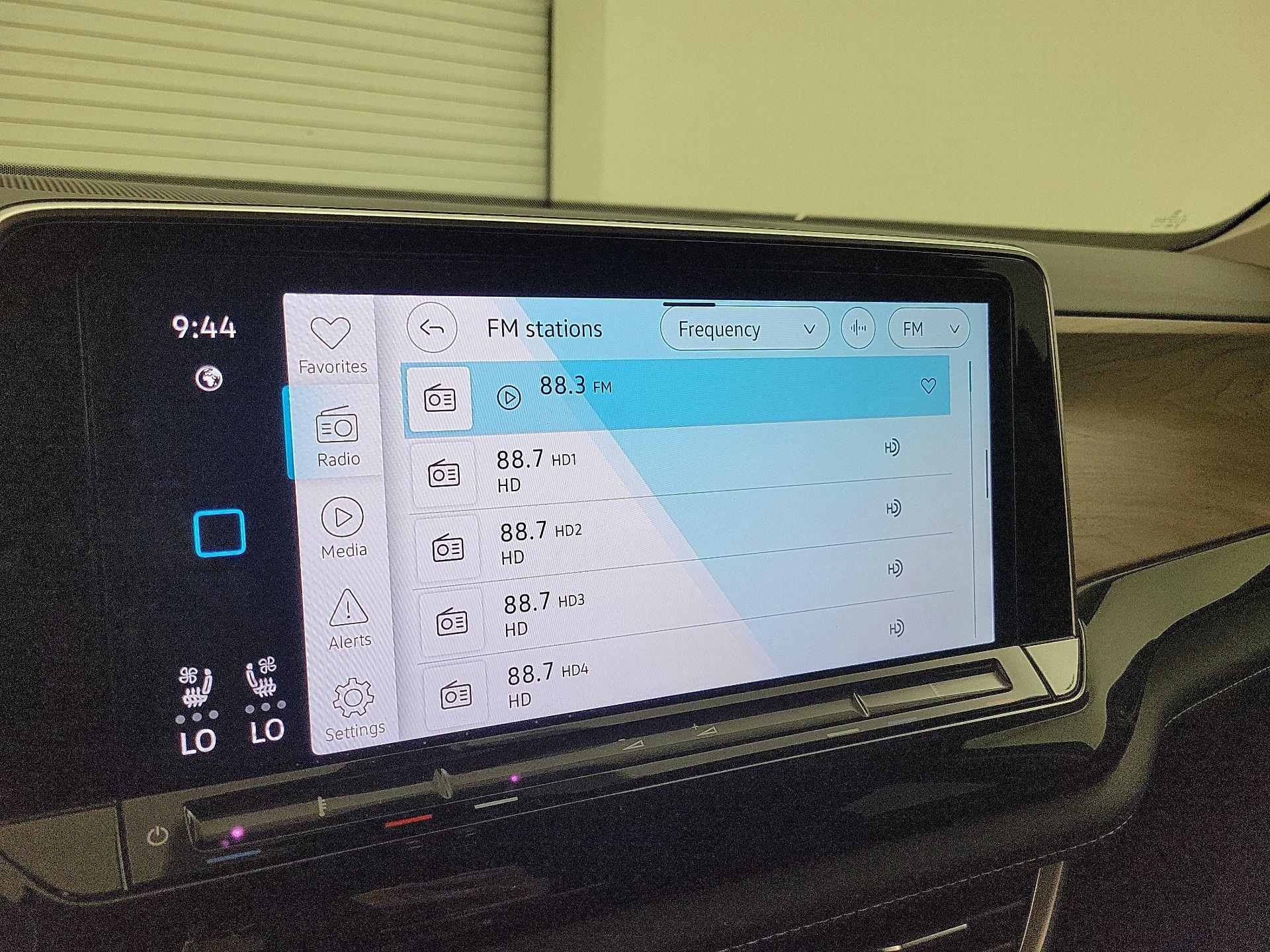 Thumbnail: 2024 Volkswagen Atlas - 15