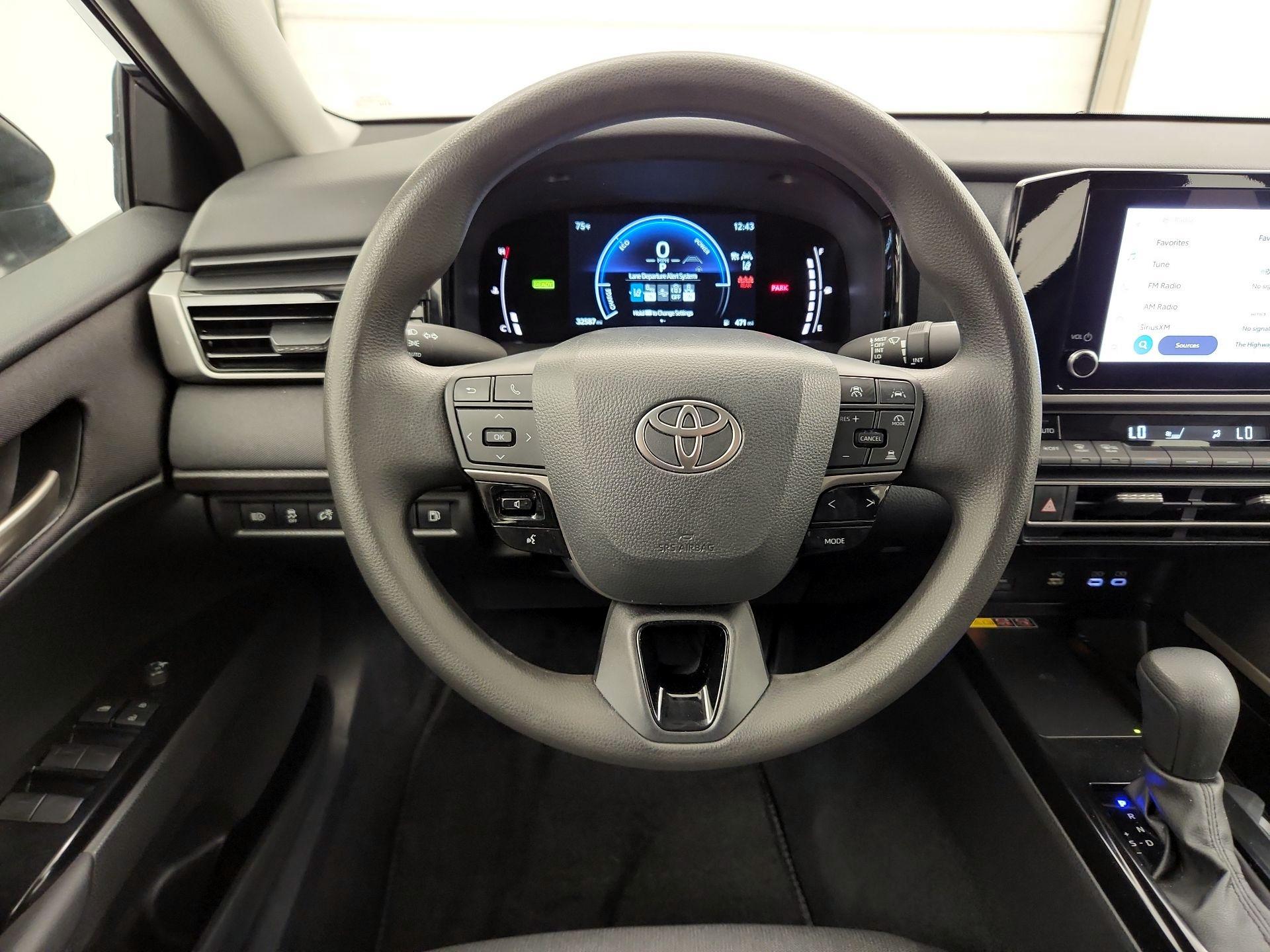 Thumbnail: 2025 Toyota Camry - 10