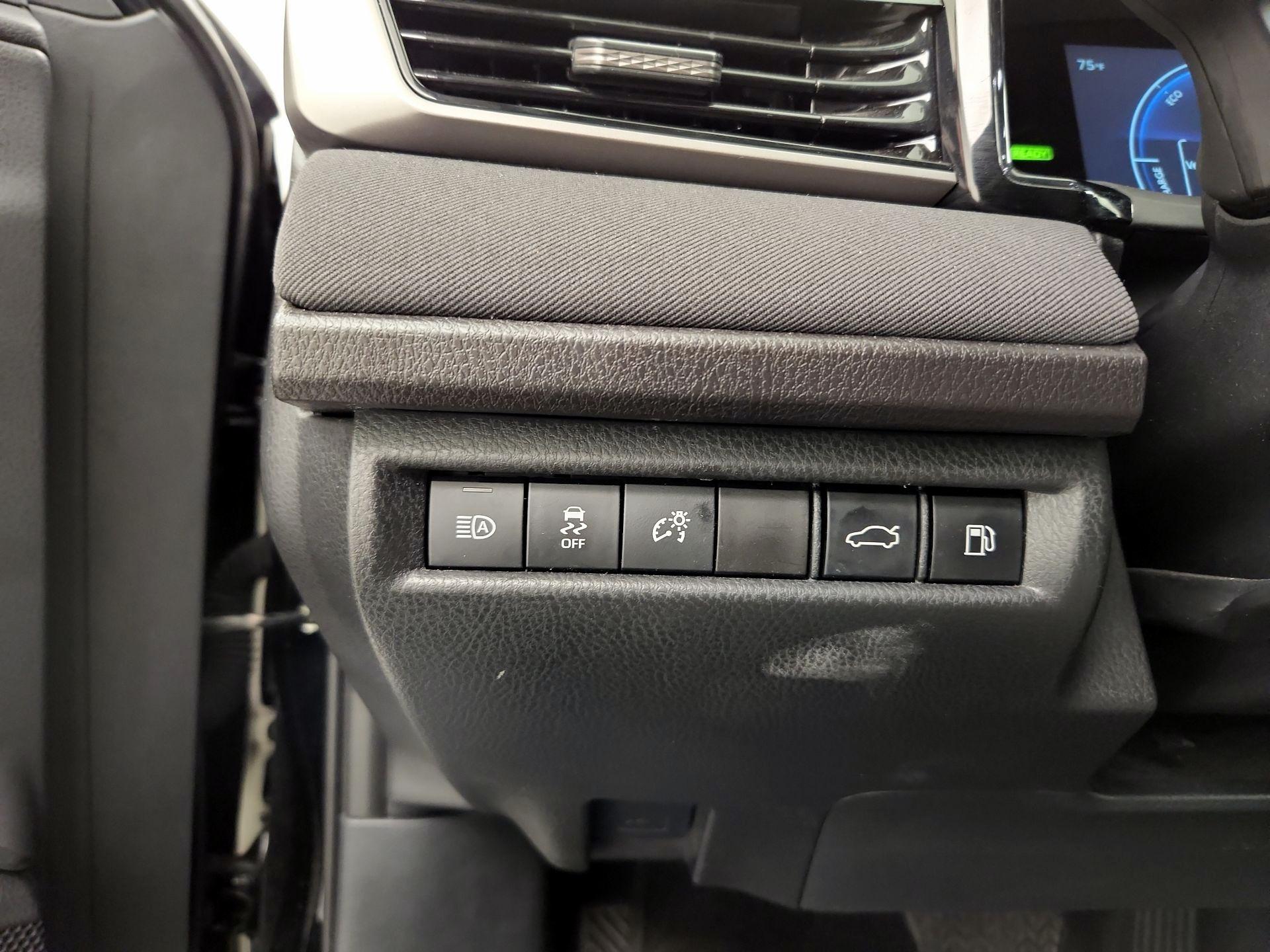 Thumbnail: 2025 Toyota Camry - 13