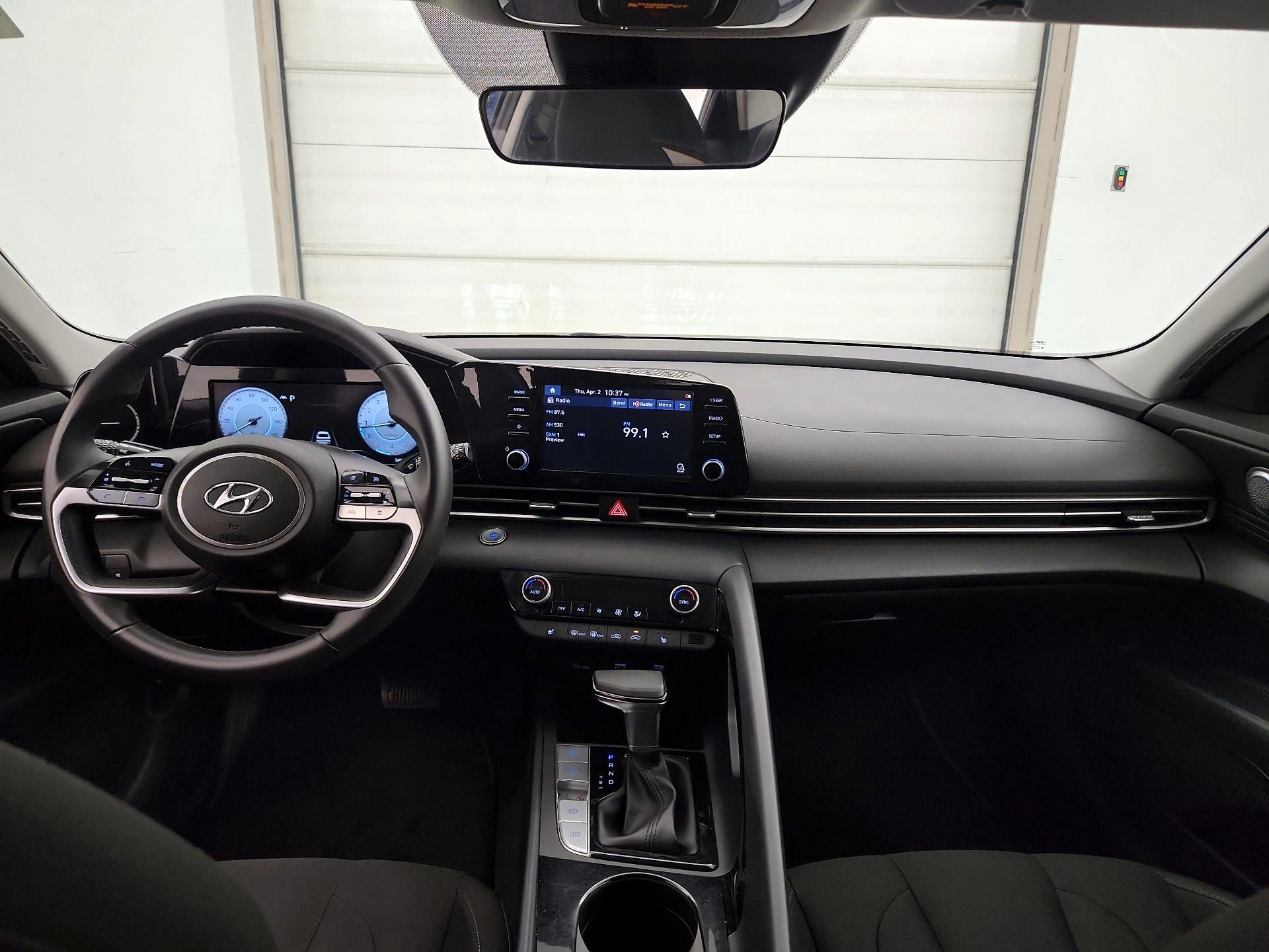 Thumbnail: 2022 Hyundai Elantra - 9