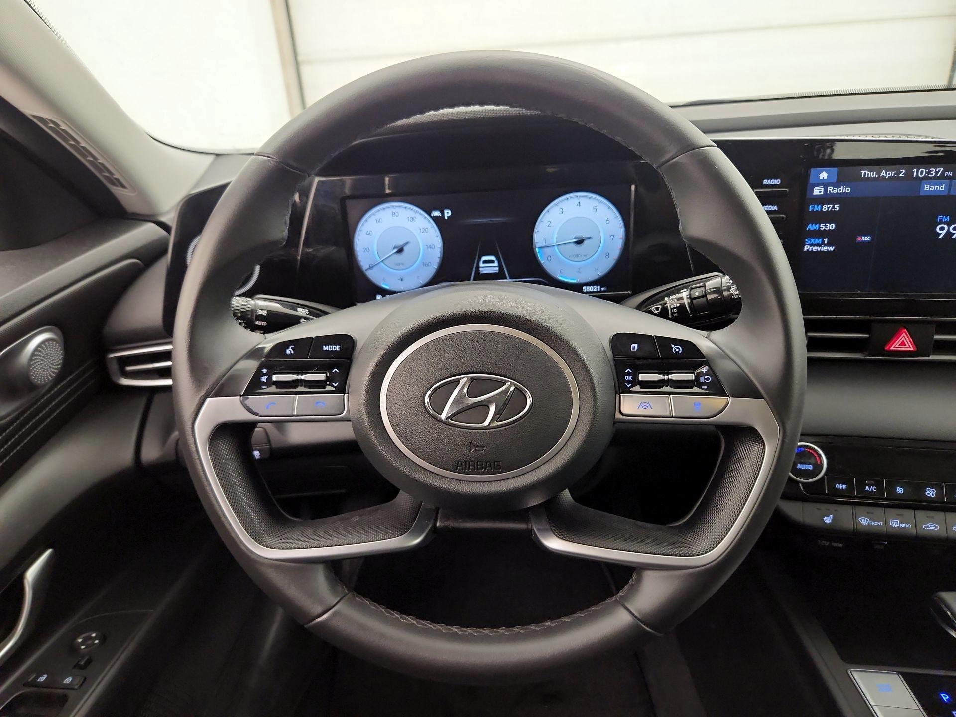 Thumbnail: 2022 Hyundai Elantra - 10