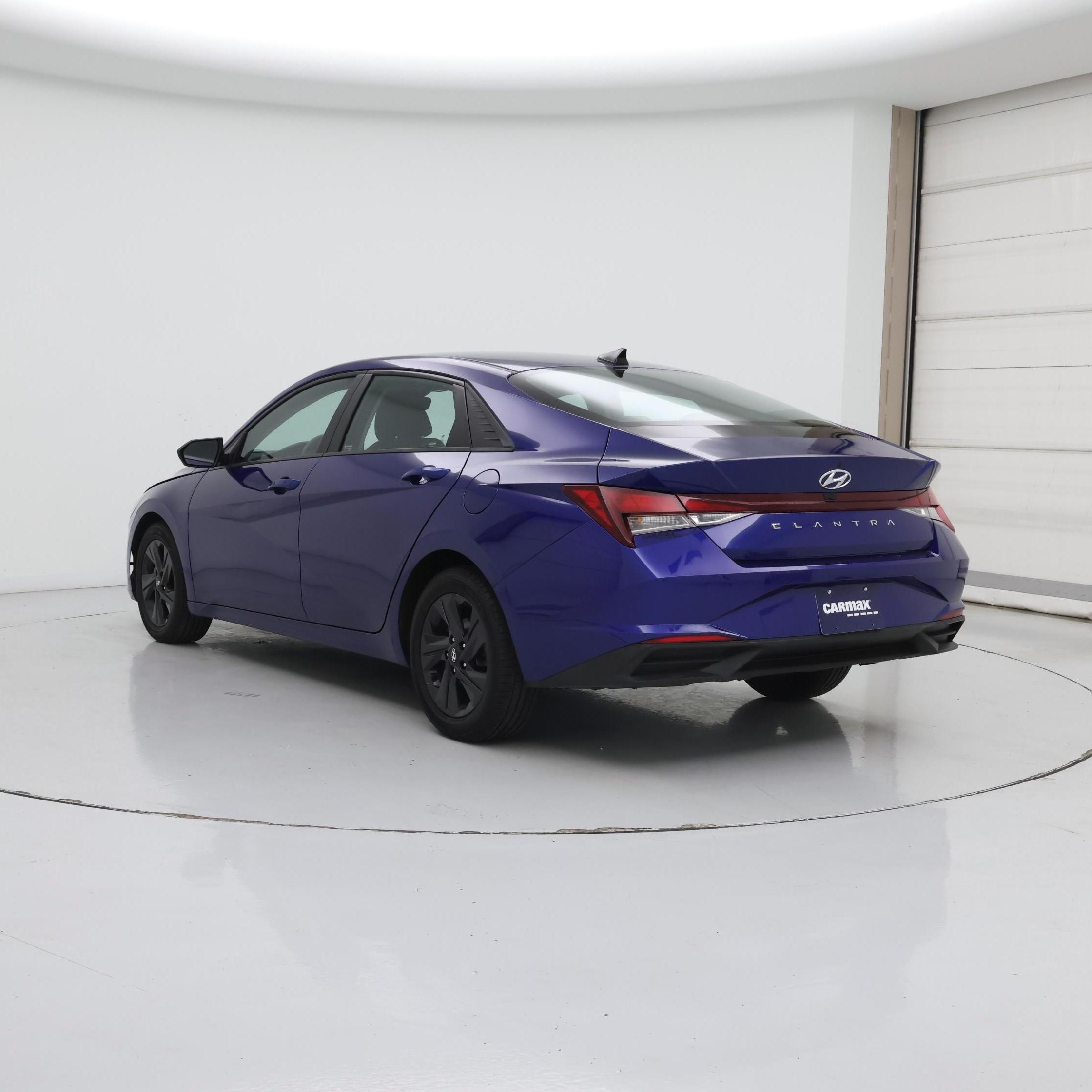 Thumbnail: 2022 Hyundai Elantra - 2