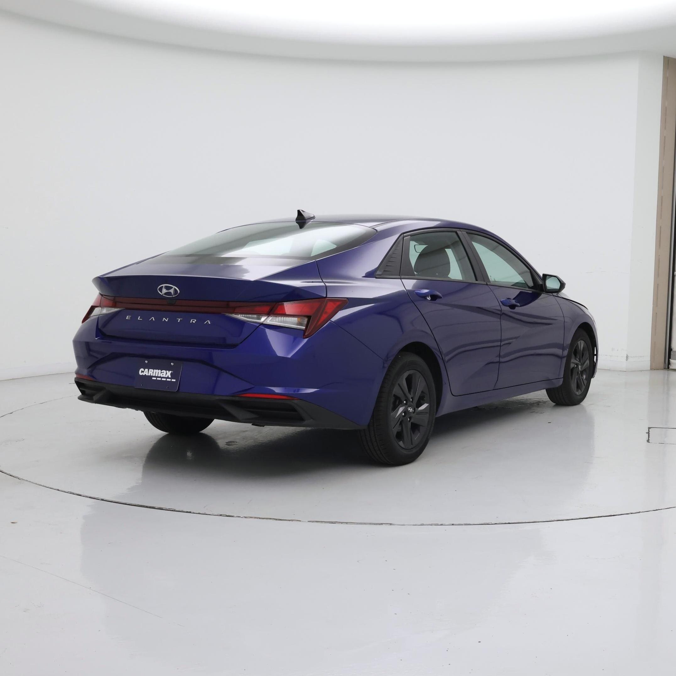 Thumbnail: 2022 Hyundai Elantra - 8