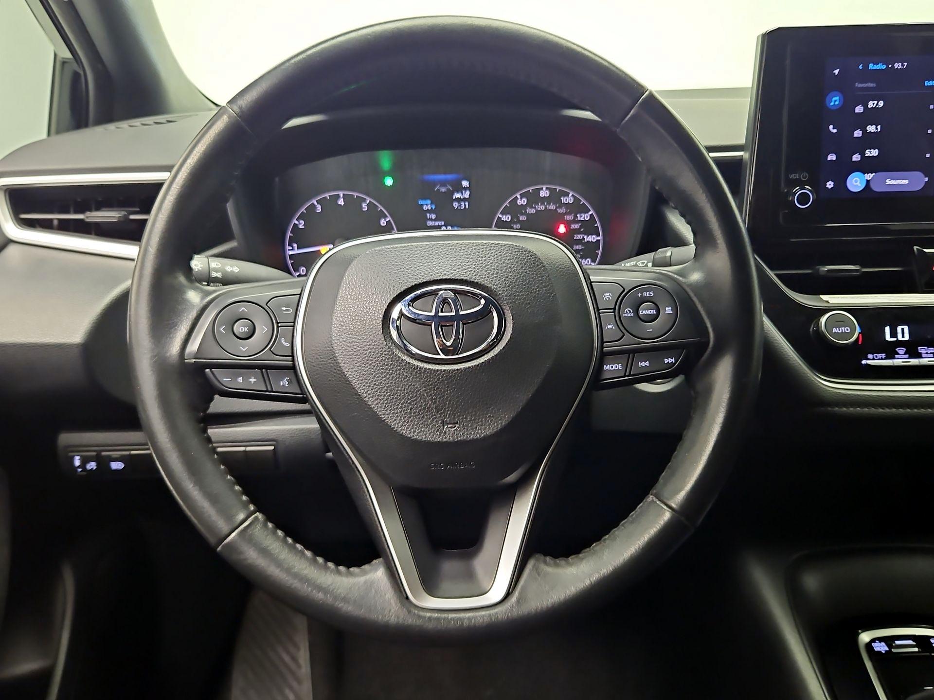 Thumbnail: 2023 Toyota Corolla - 10