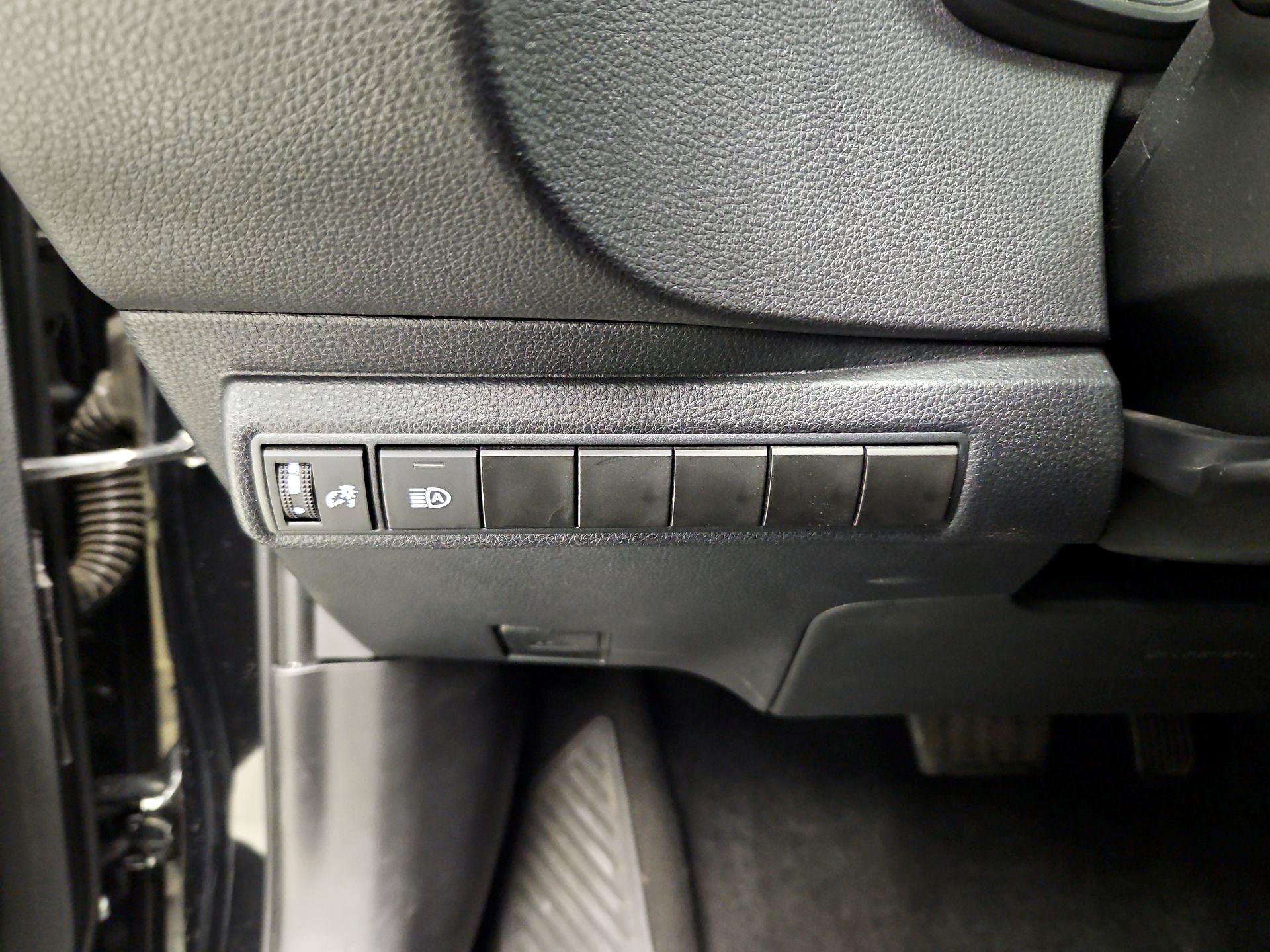 Thumbnail: 2023 Toyota Corolla - 13