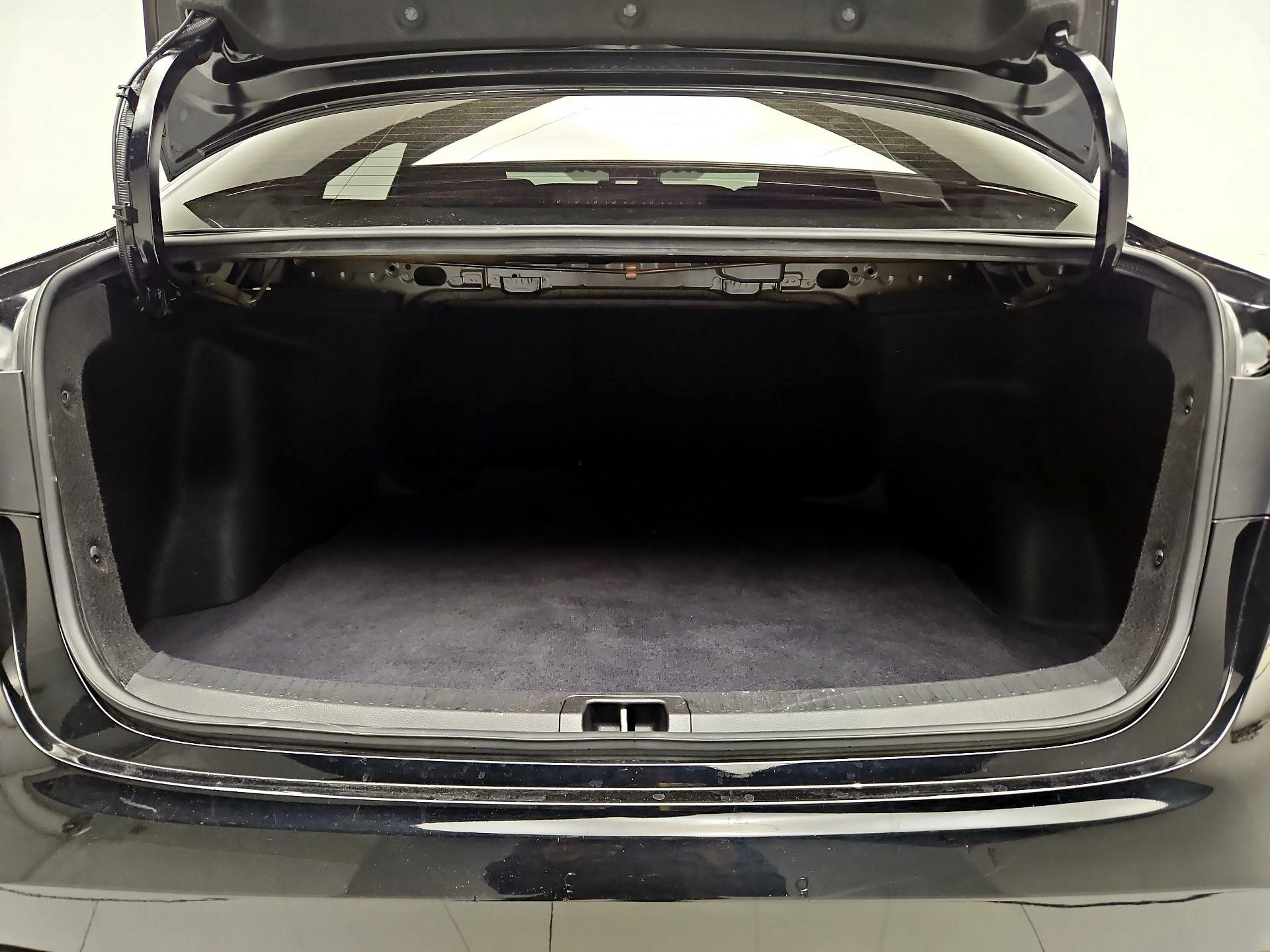 Thumbnail: 2023 Toyota Corolla - 20