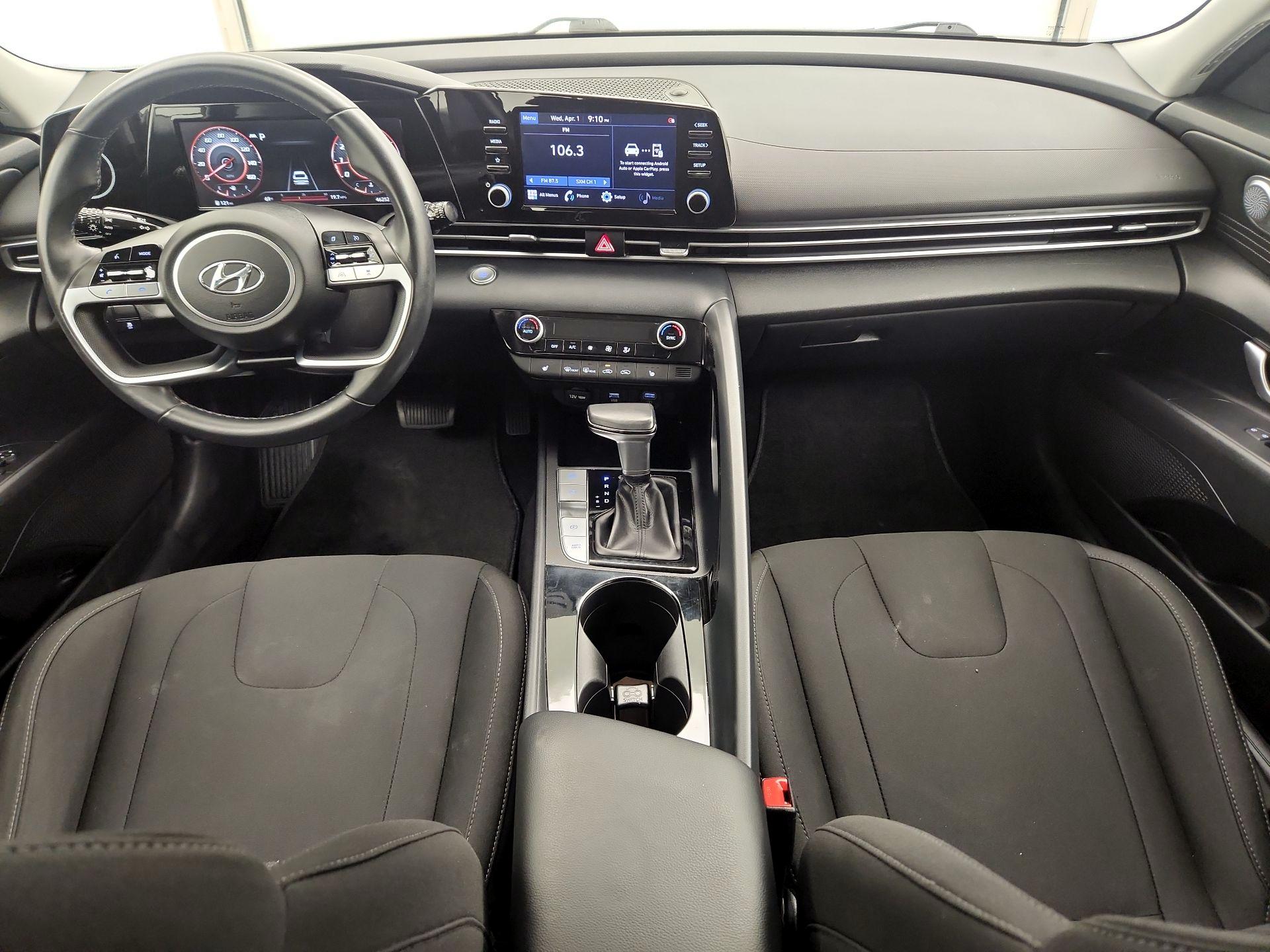 Thumbnail: 2022 Hyundai Elantra - 9