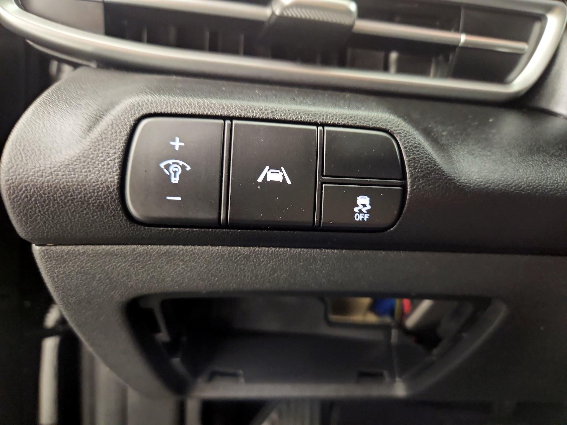 Thumbnail: 2022 Hyundai Elantra - 13