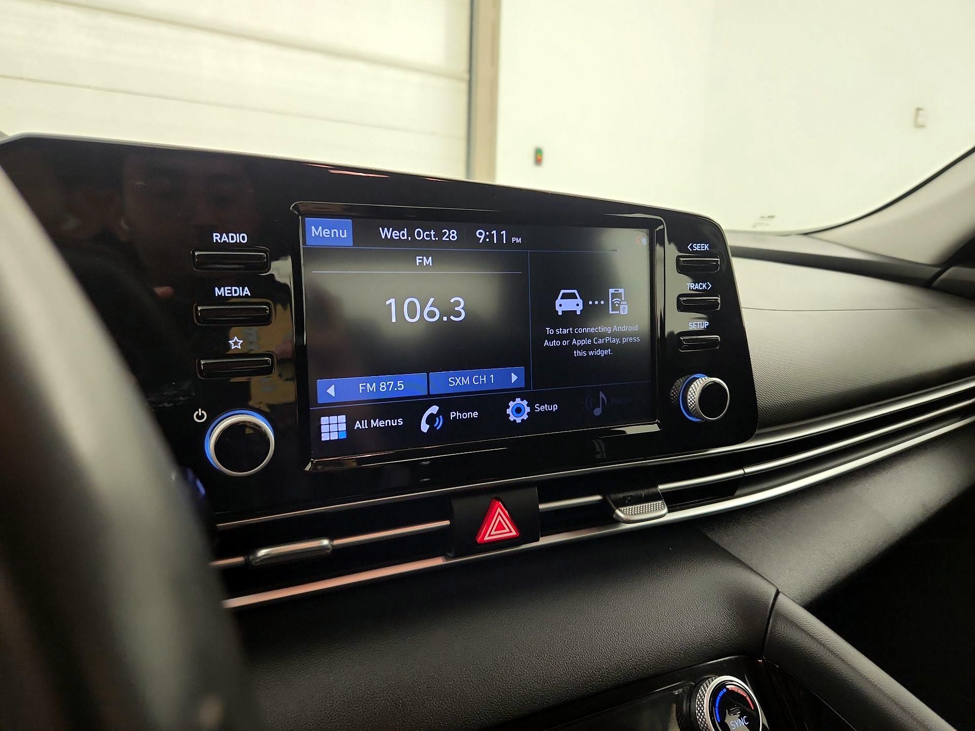 Thumbnail: 2022 Hyundai Elantra - 15