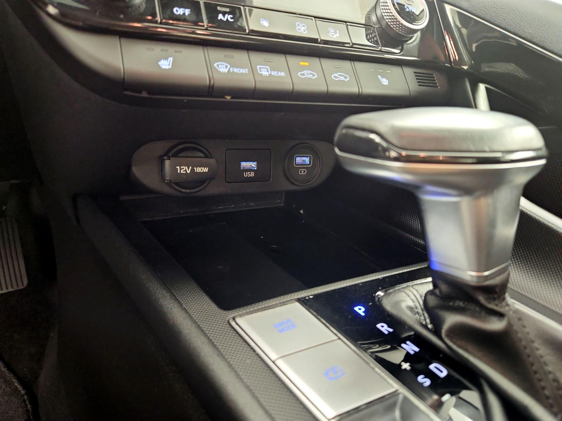 Thumbnail: 2022 Hyundai Elantra - 18