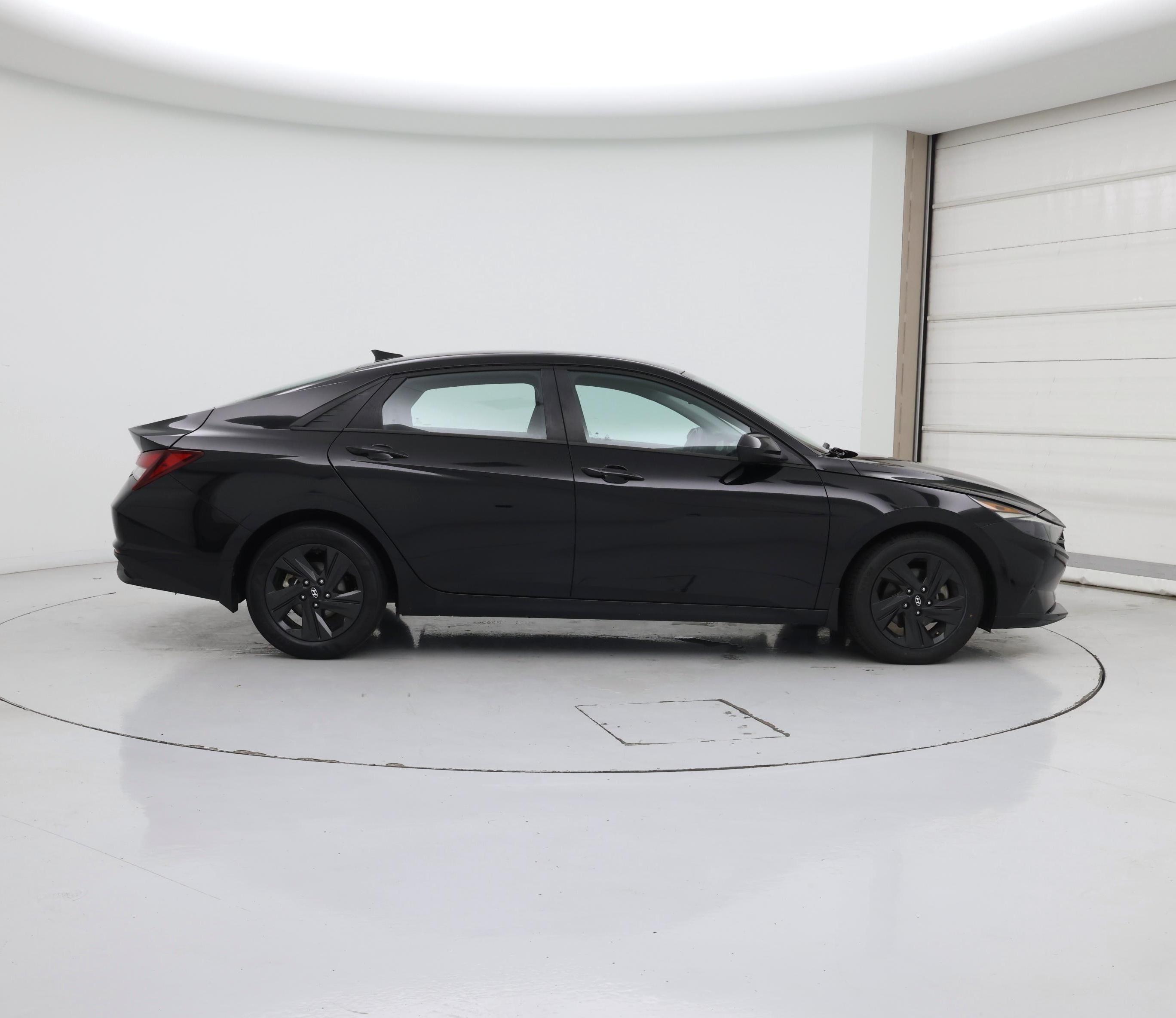 Thumbnail: 2022 Hyundai Elantra - 7