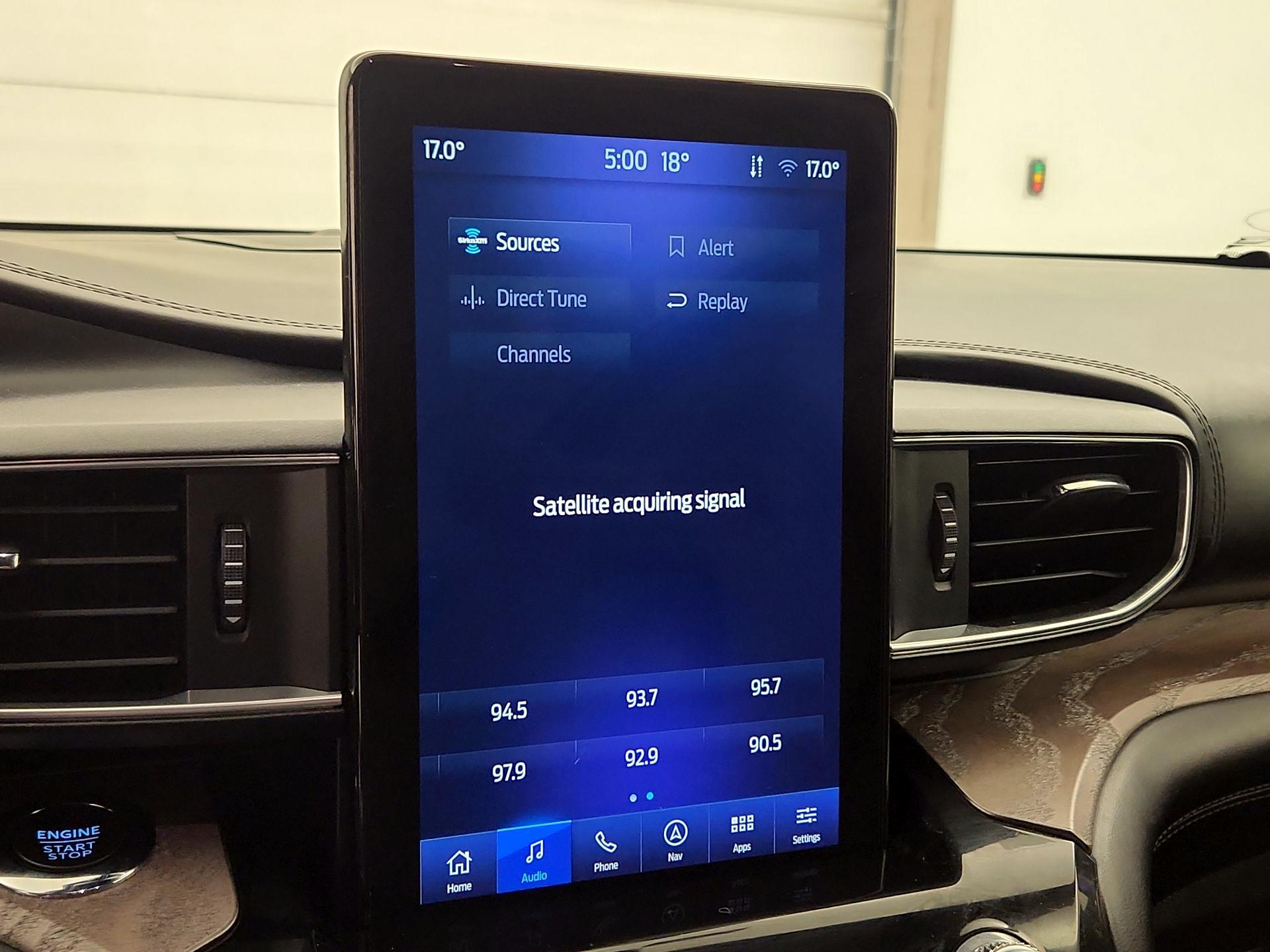 Thumbnail: 2022 Ford Explorer - 16