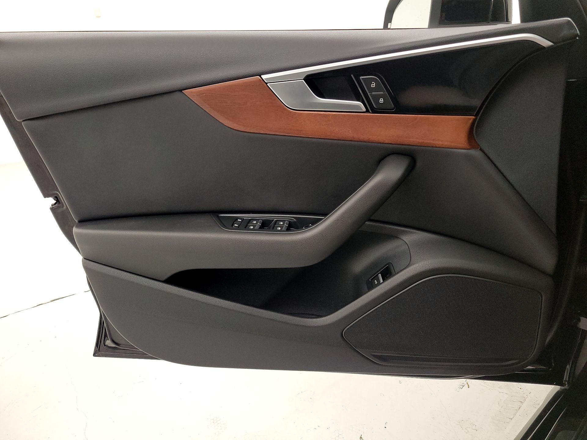 Thumbnail: 2020 Audi A4 - 12