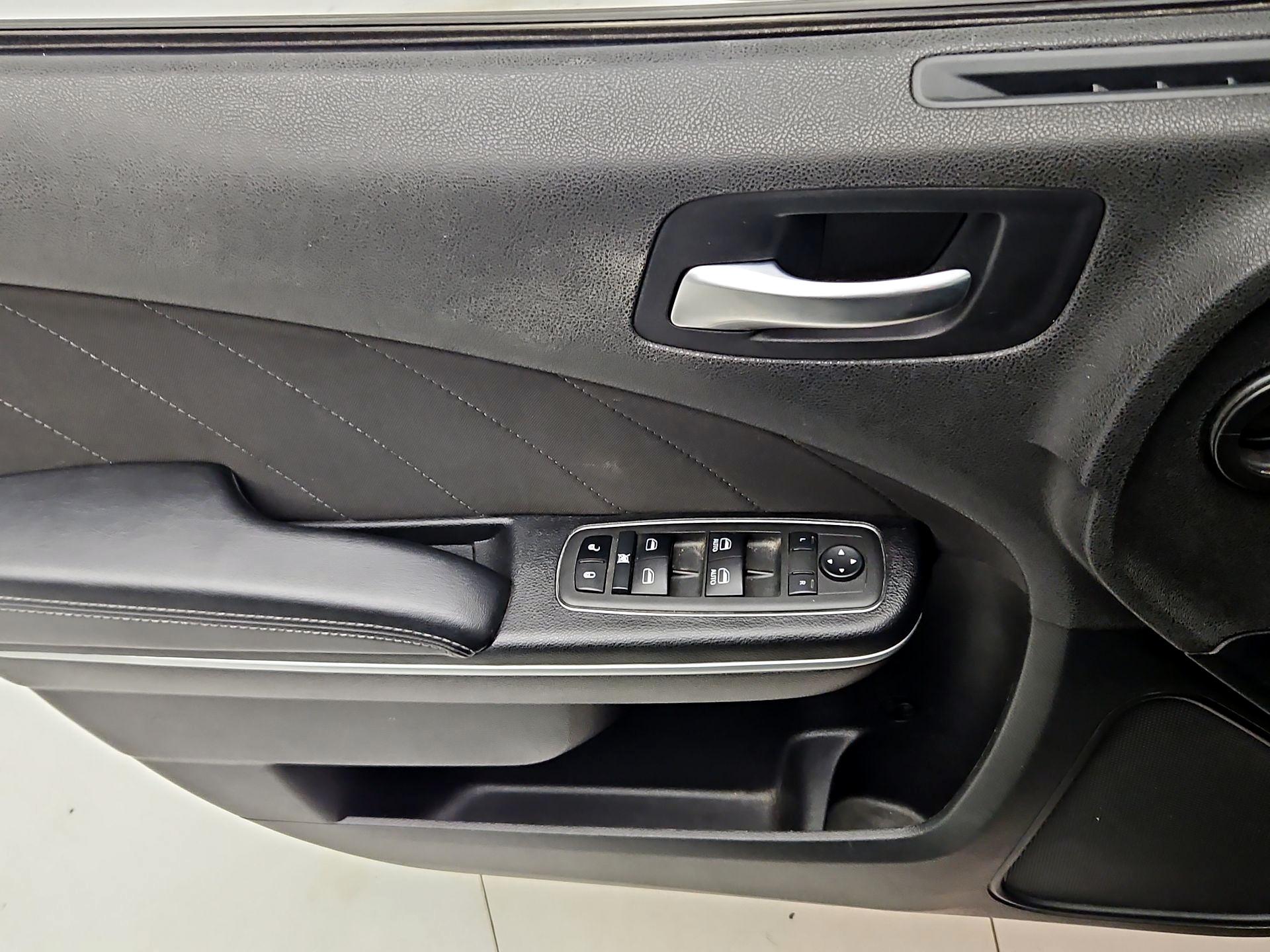 Thumbnail: 2022 Dodge Charger - 12