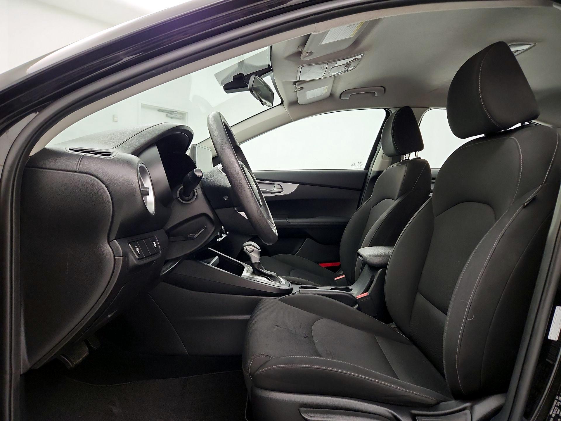 Thumbnail: 2023 Kia Forte - 11