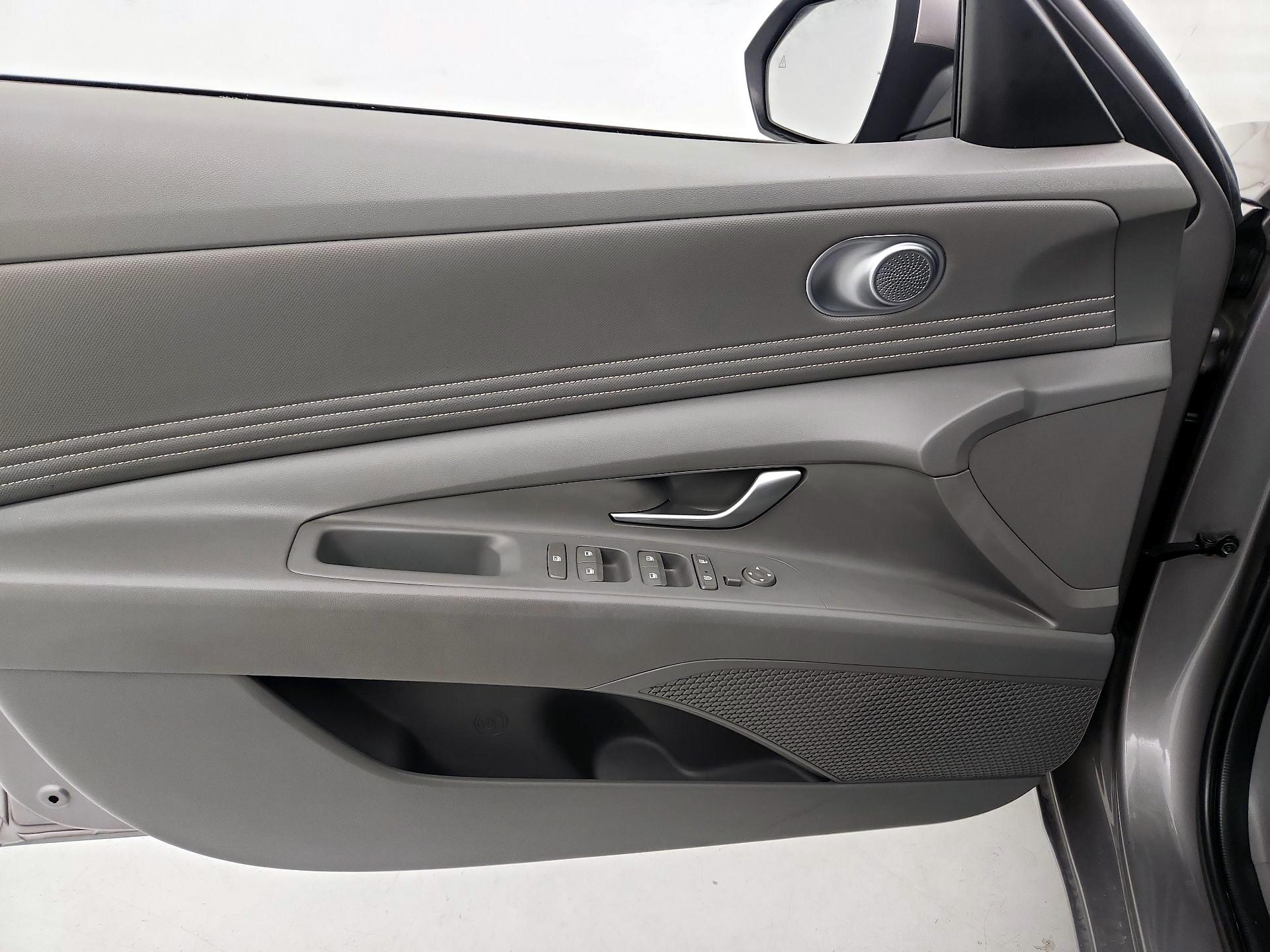 Thumbnail: 2023 Hyundai Elantra - 12