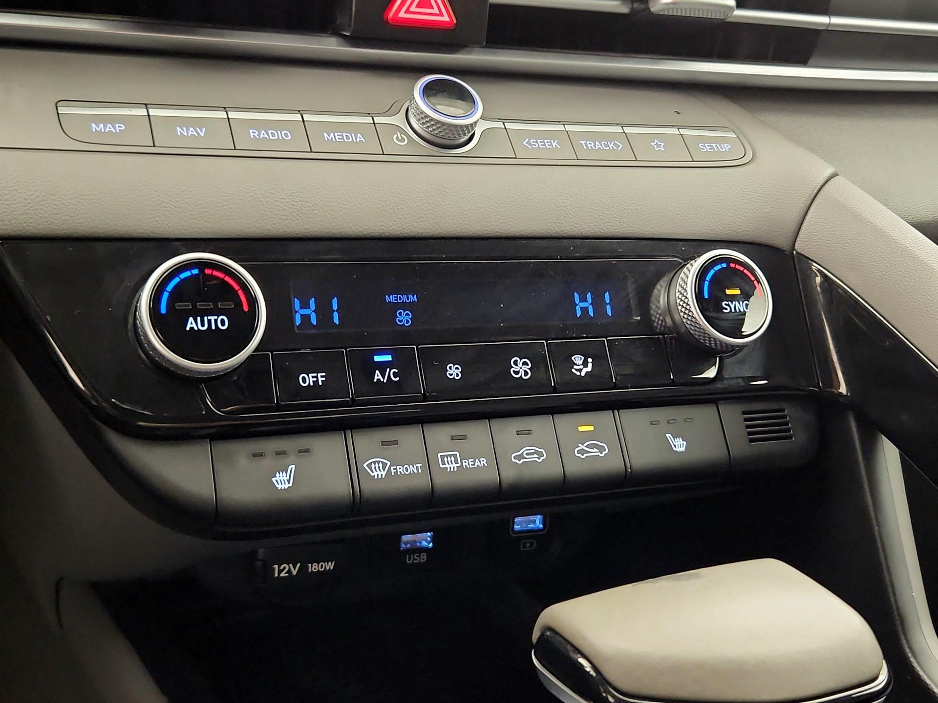 Thumbnail: 2023 Hyundai Elantra - 17