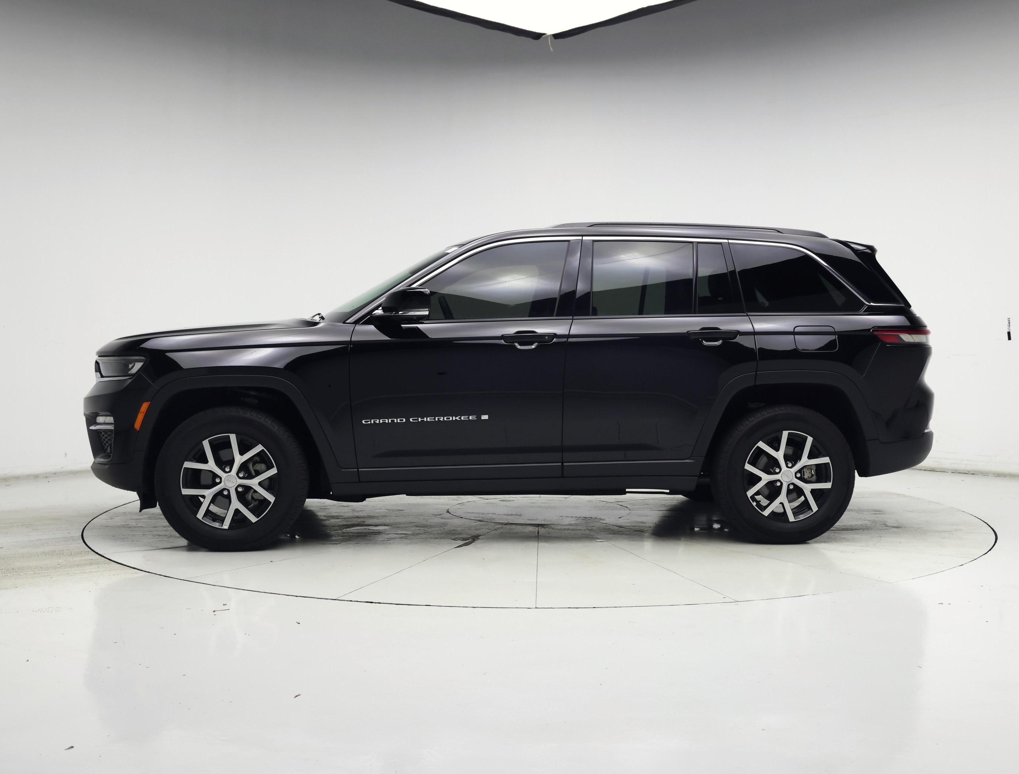 Thumbnail: 2025 Jeep Grand Cherokee - 3