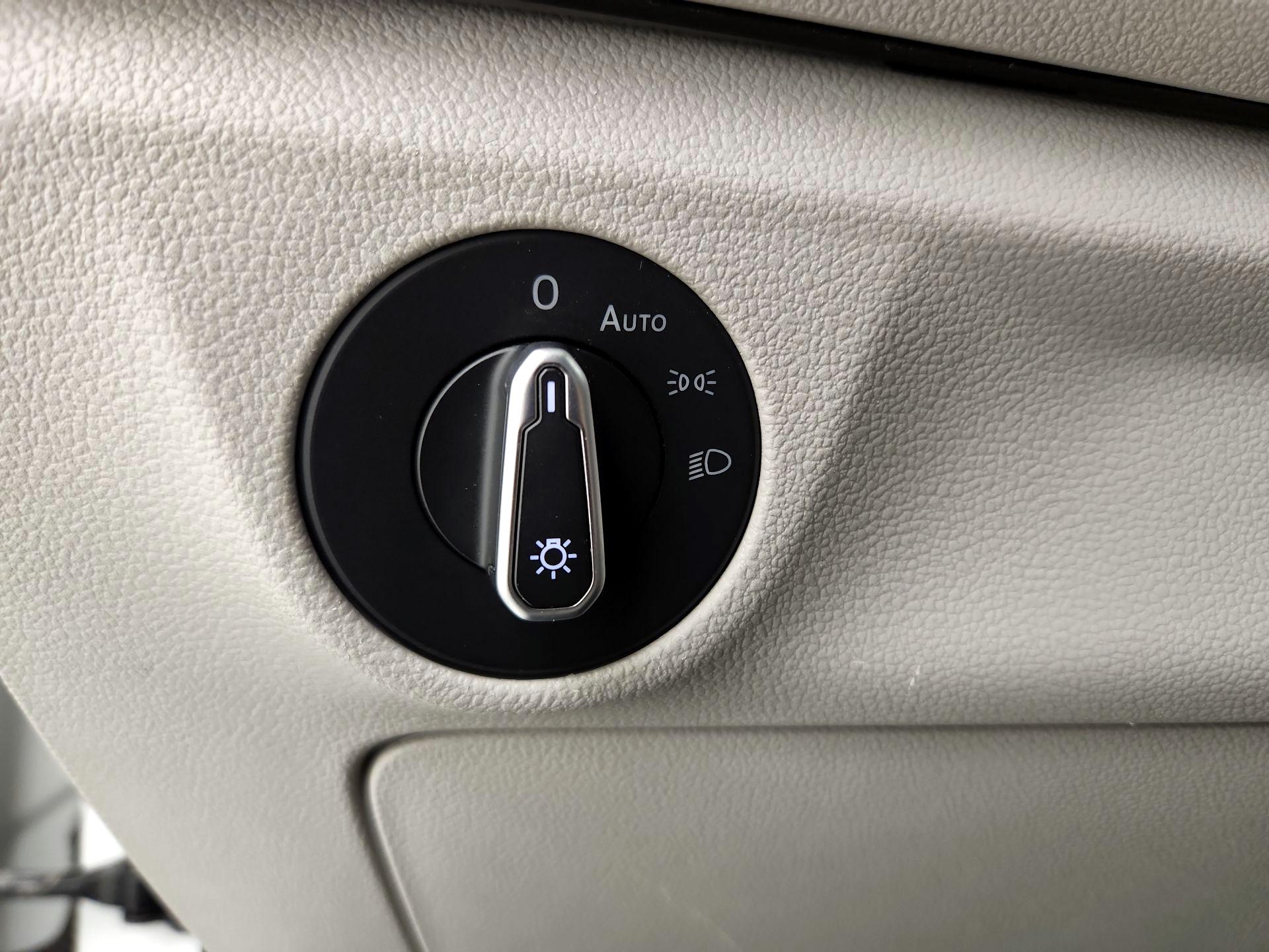 Thumbnail: 2023 Volkswagen Jetta - 13