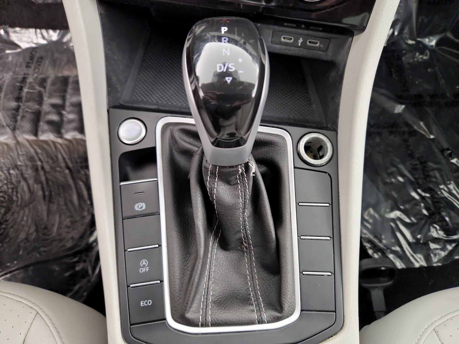 Thumbnail: 2023 Volkswagen Jetta - 17