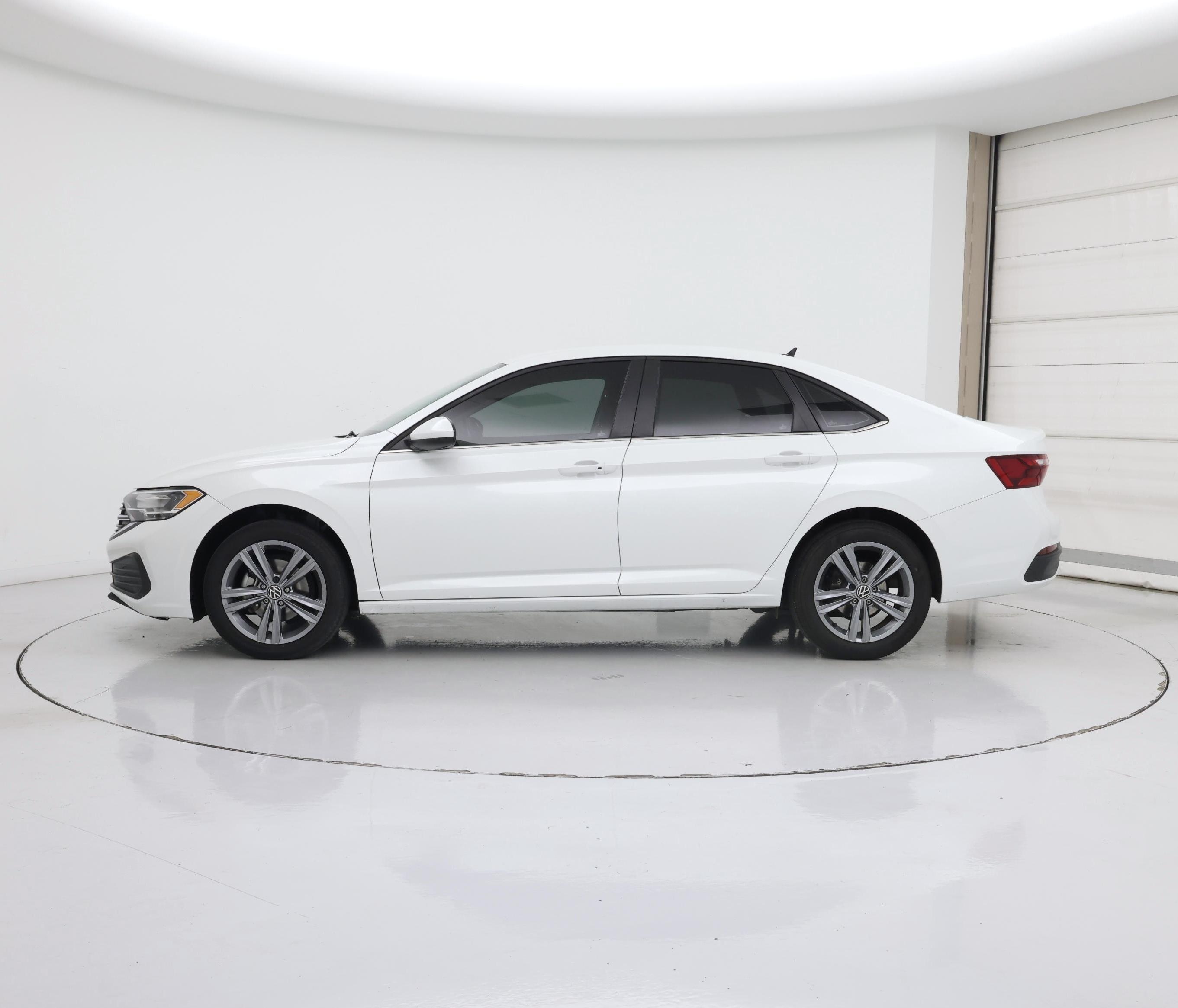 Thumbnail: 2023 Volkswagen Jetta - 3