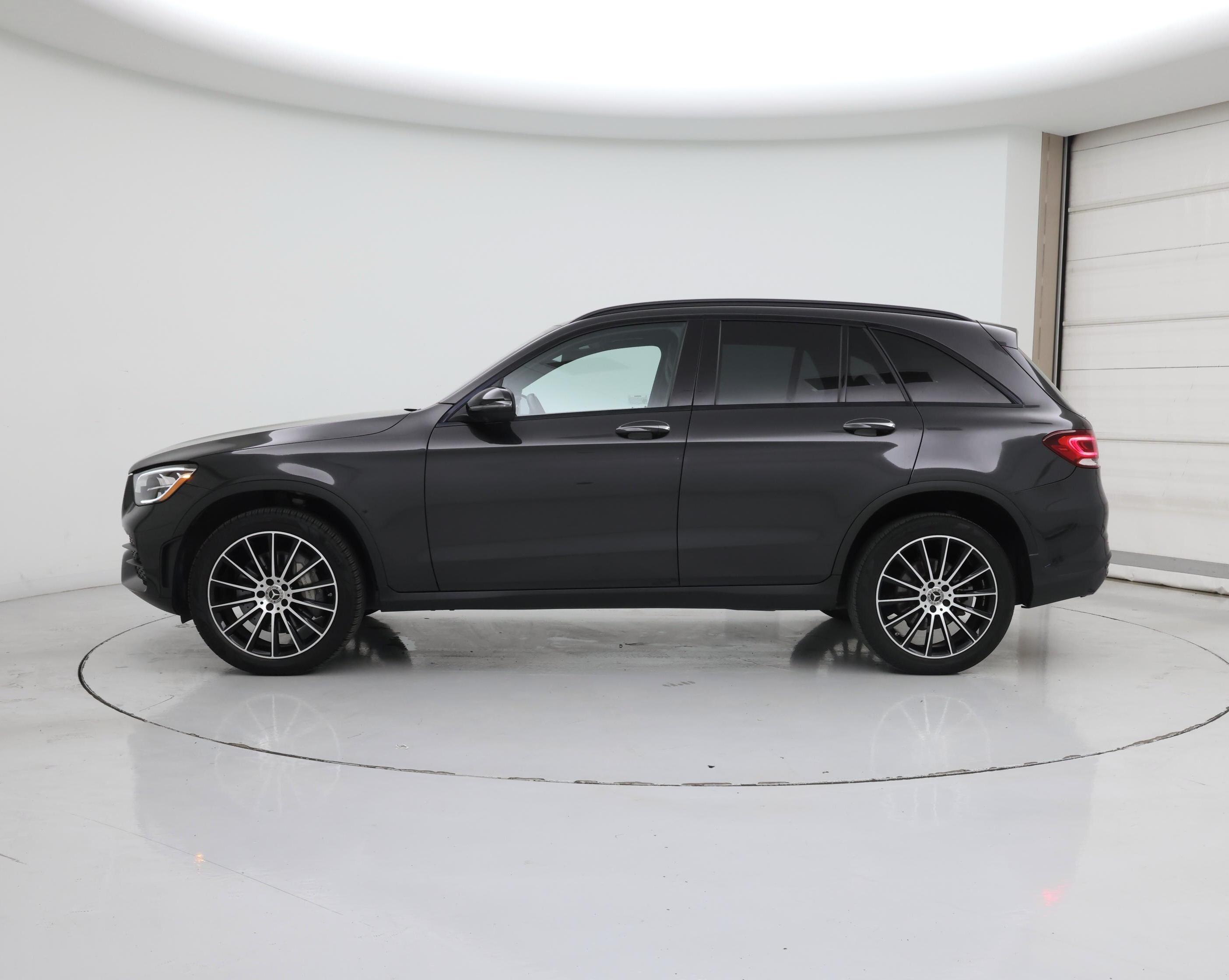 Thumbnail: 2022 Mercedes-Benz GLC - 3