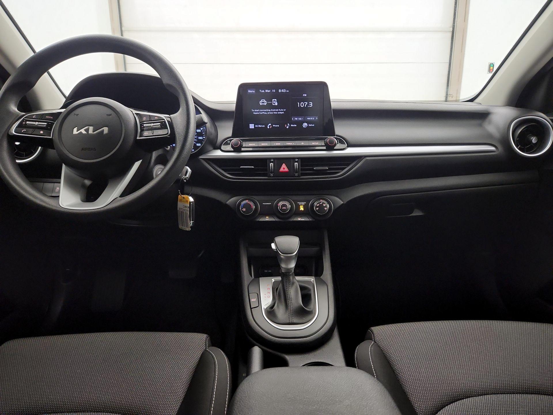 Thumbnail: 2024 Kia Forte - 9