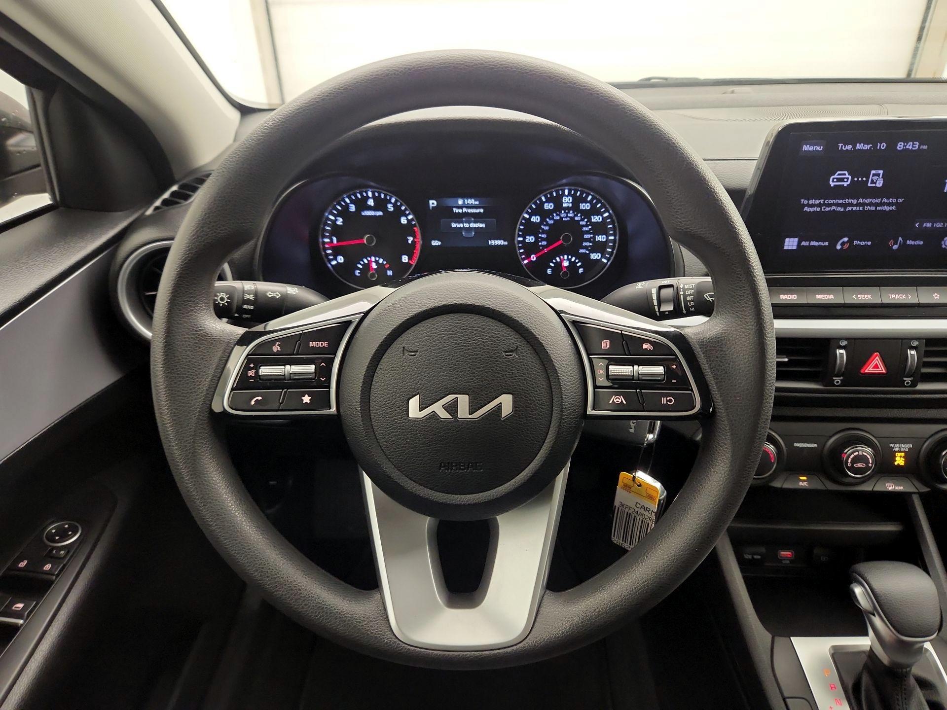 Thumbnail: 2024 Kia Forte - 10