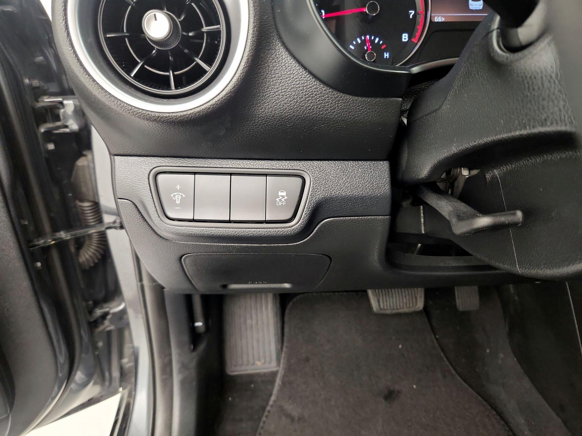 Thumbnail: 2024 Kia Forte - 13