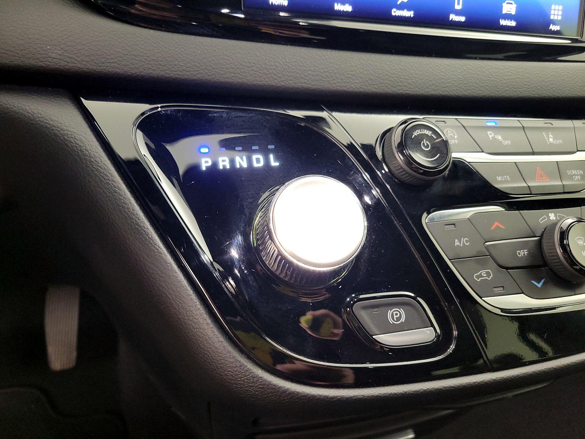 Thumbnail: 2025 Chrysler Pacifica - 17