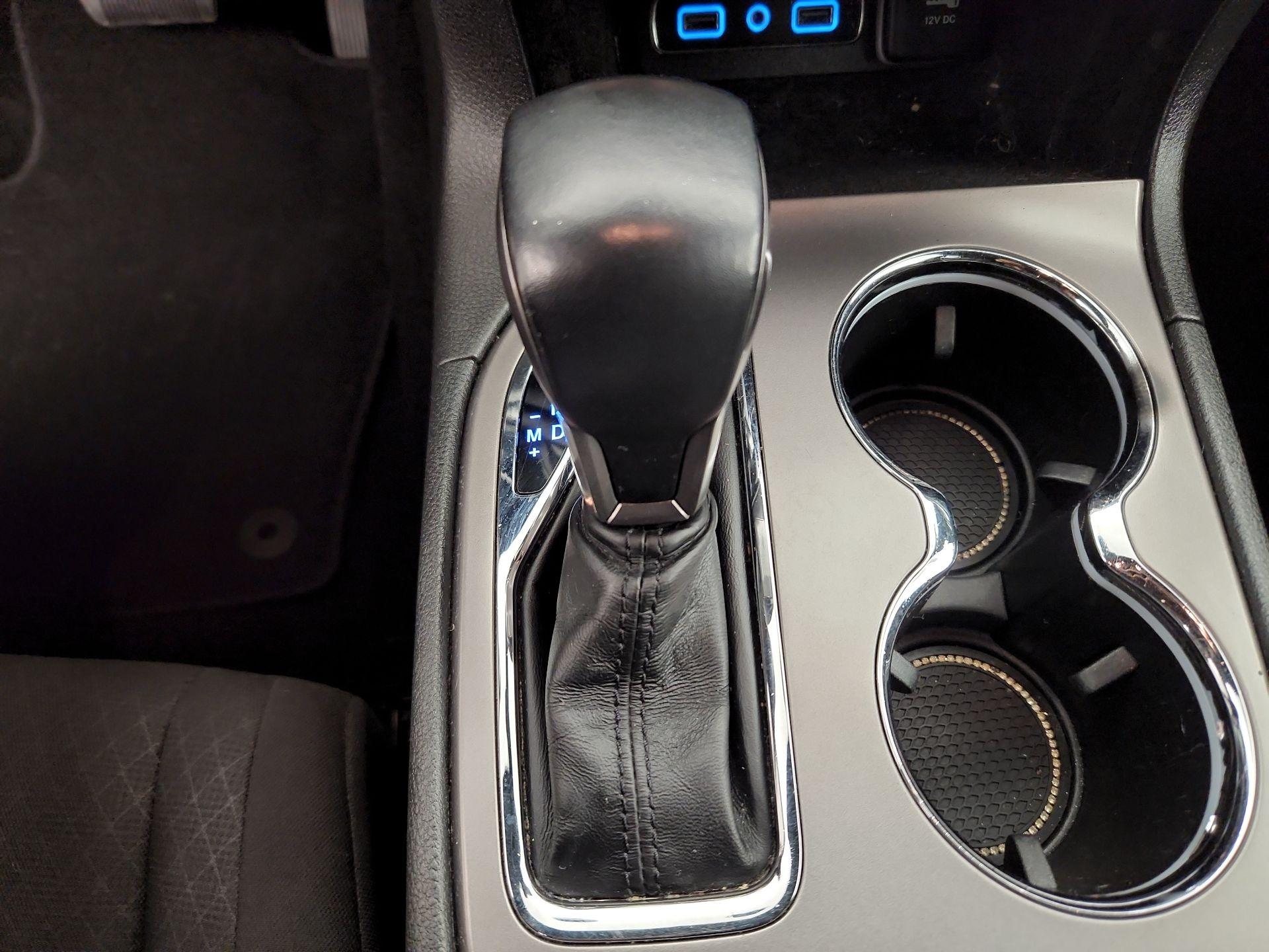 Thumbnail: 2021 Jeep Grand Cherokee - 17