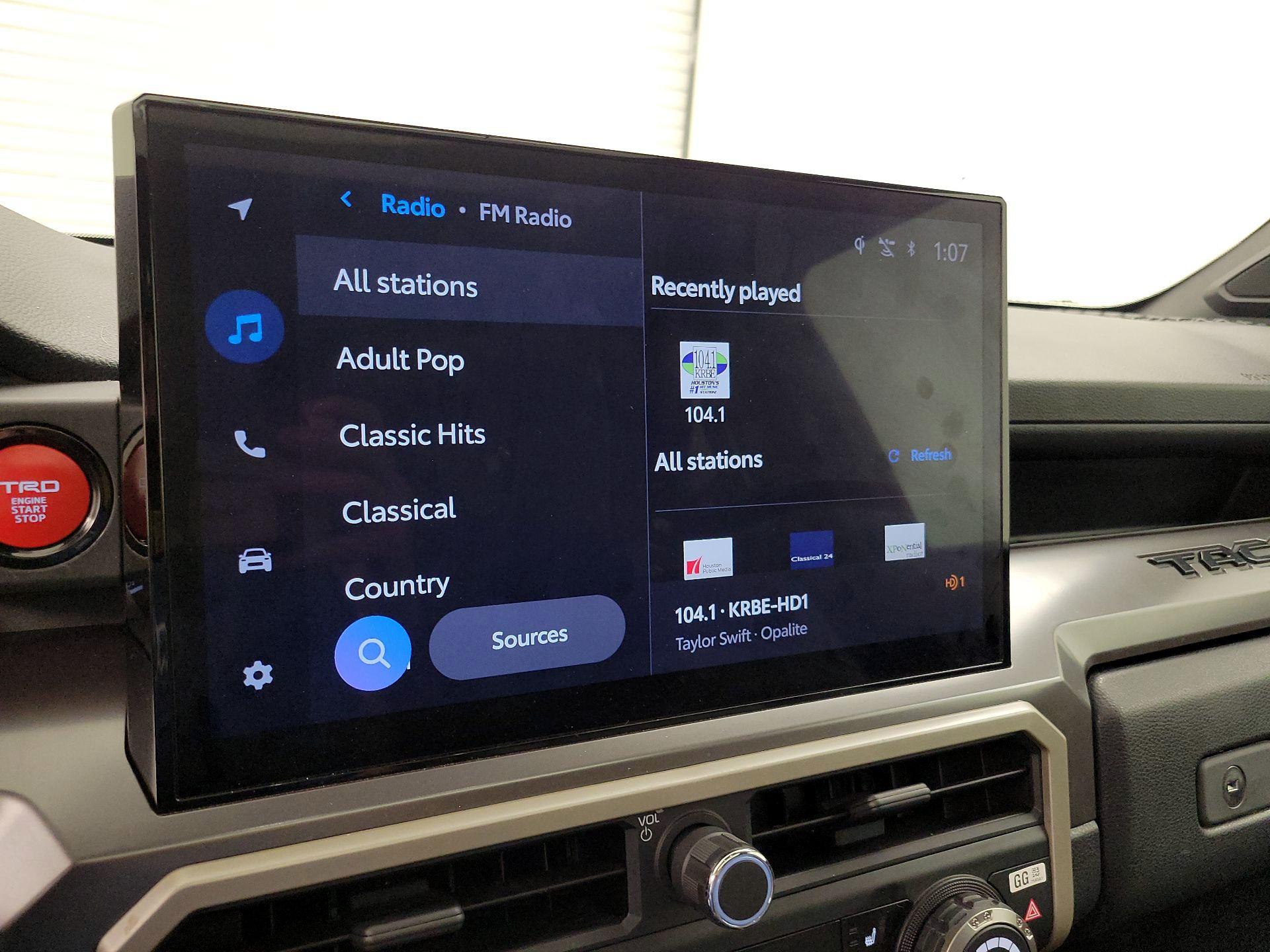 Thumbnail: 2025 Toyota Tacoma - 15