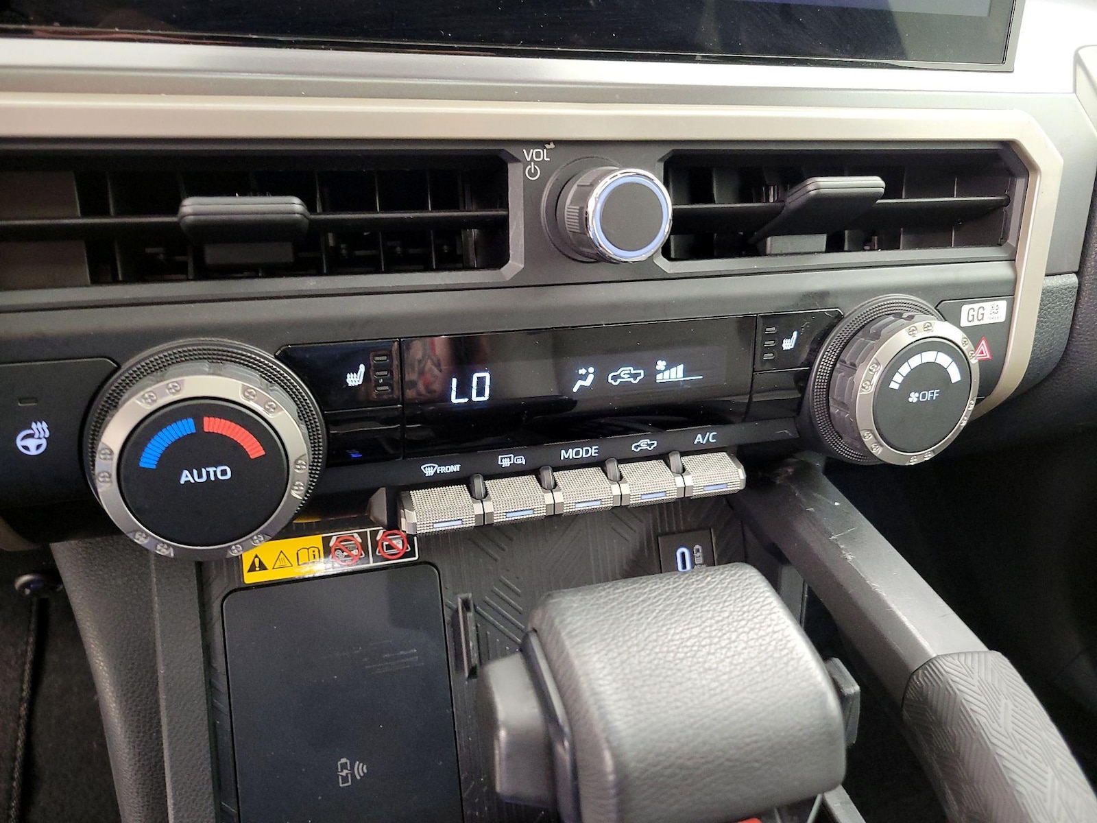 2025 Toyota Tacoma TRD Off Road - Photo 17