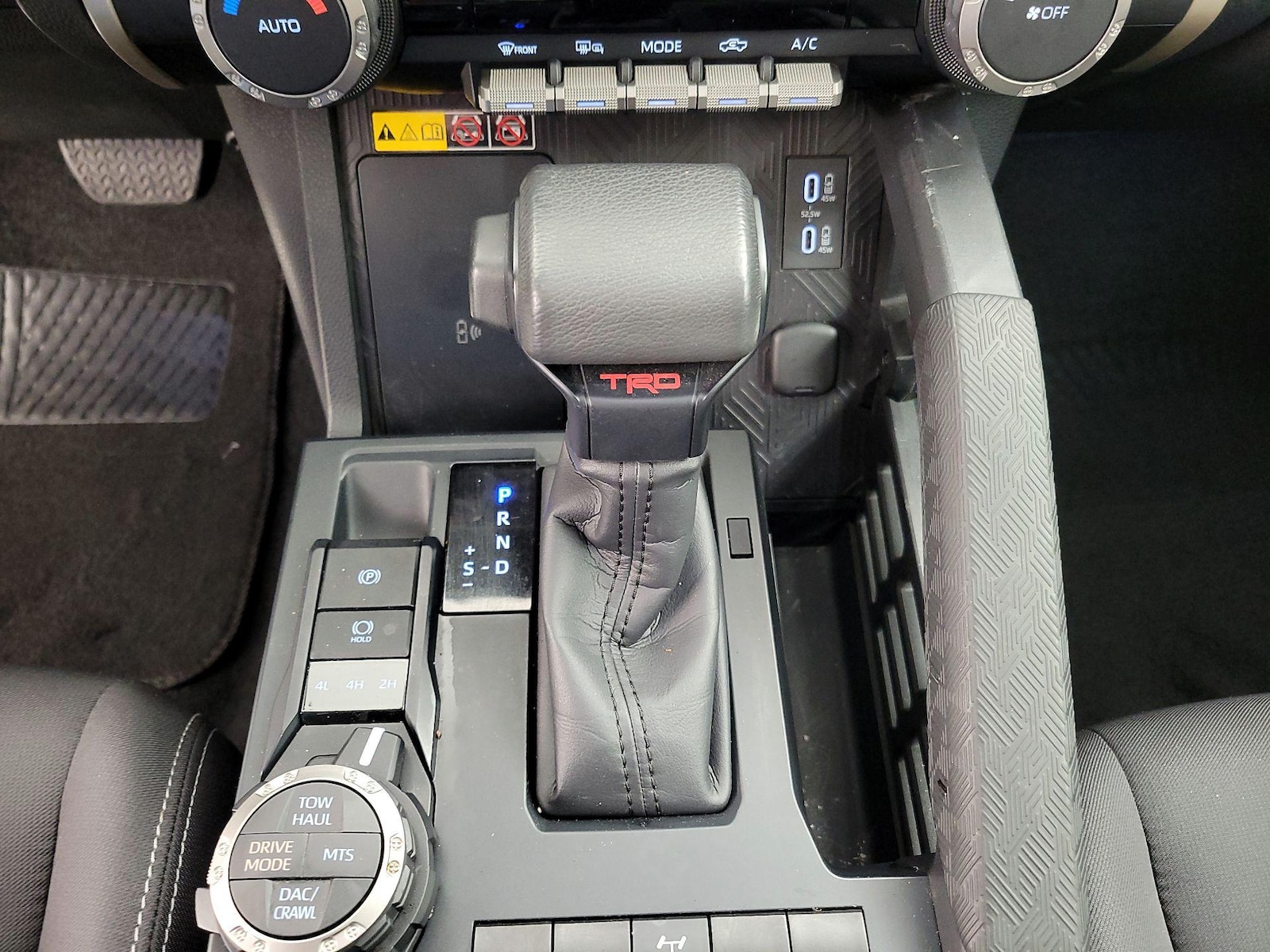 2025 Toyota Tacoma TRD Off Road - Photo 18